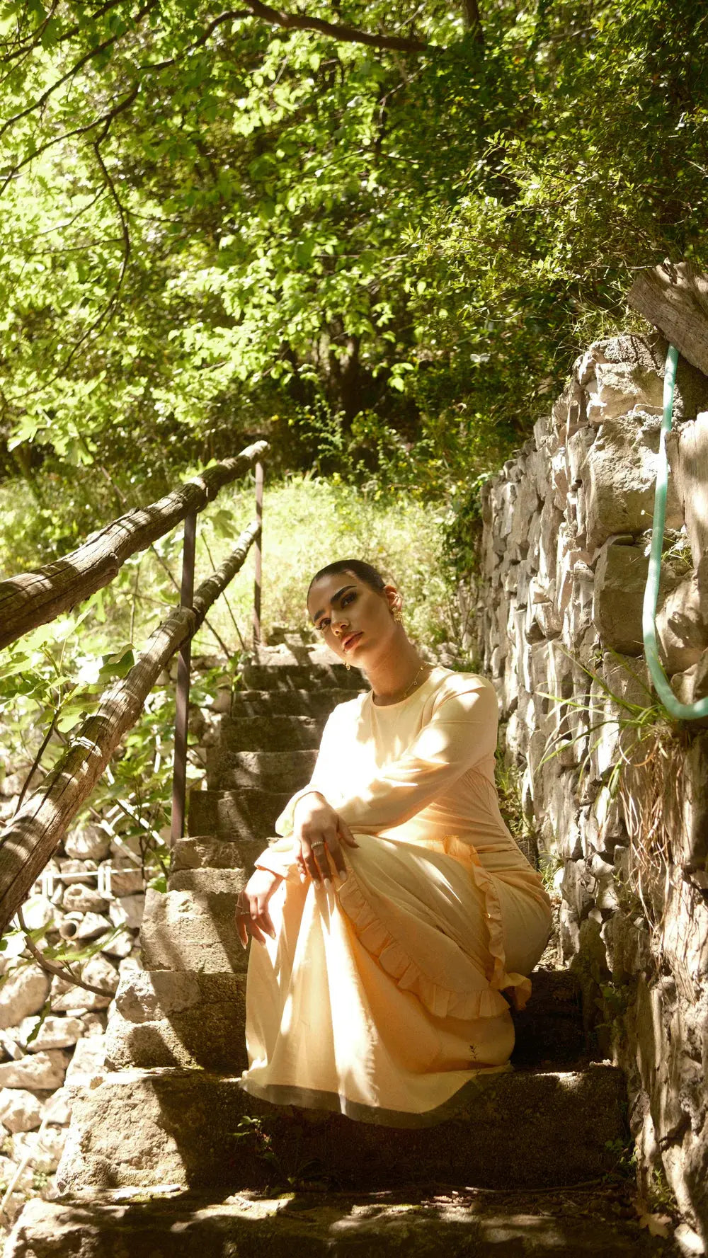 ROMANCE RUFFLE DRESS - APRICOT Losyana.nl