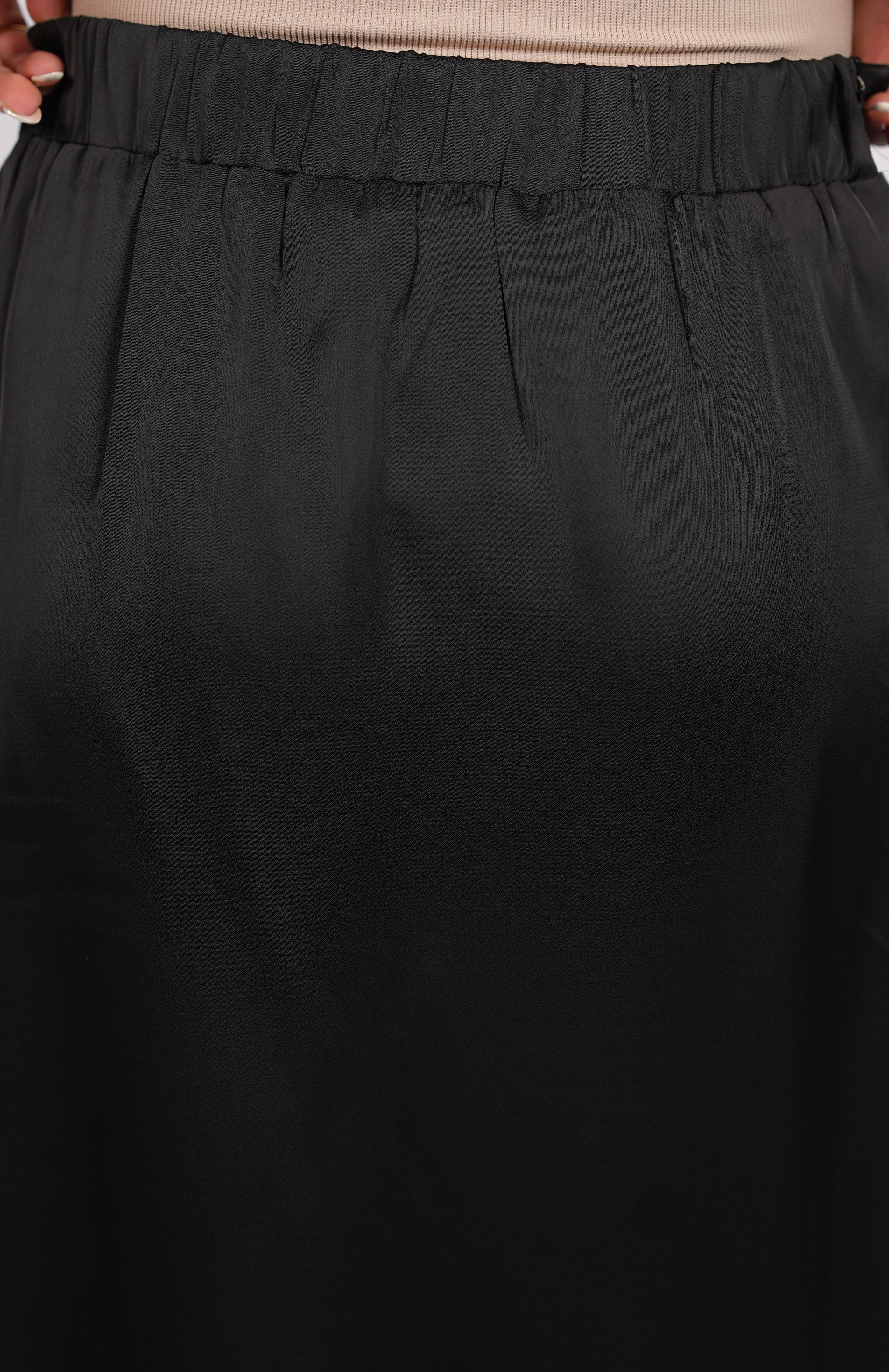 satin silk skirt - black