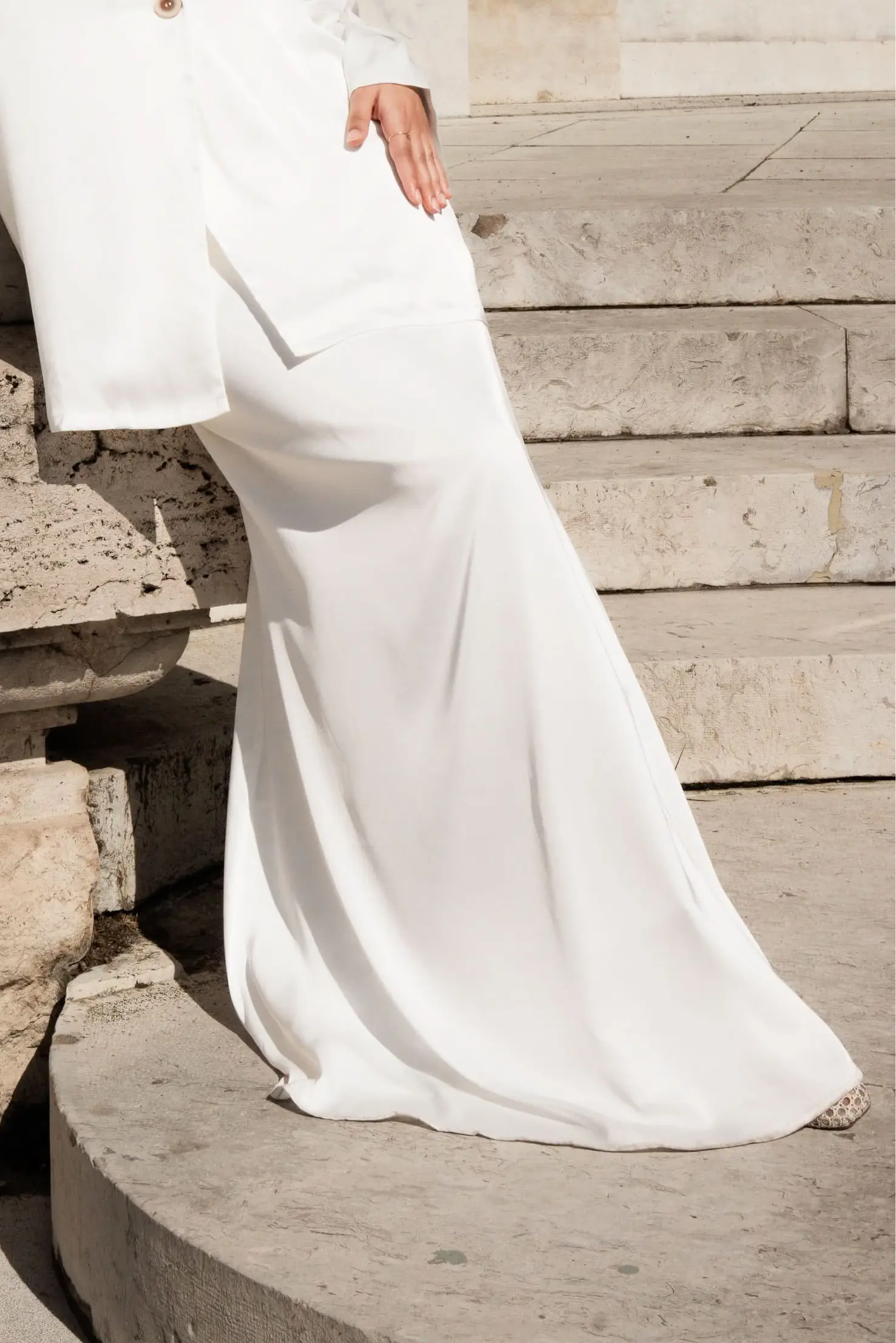 satin silk skirt - white Losyana.Shop