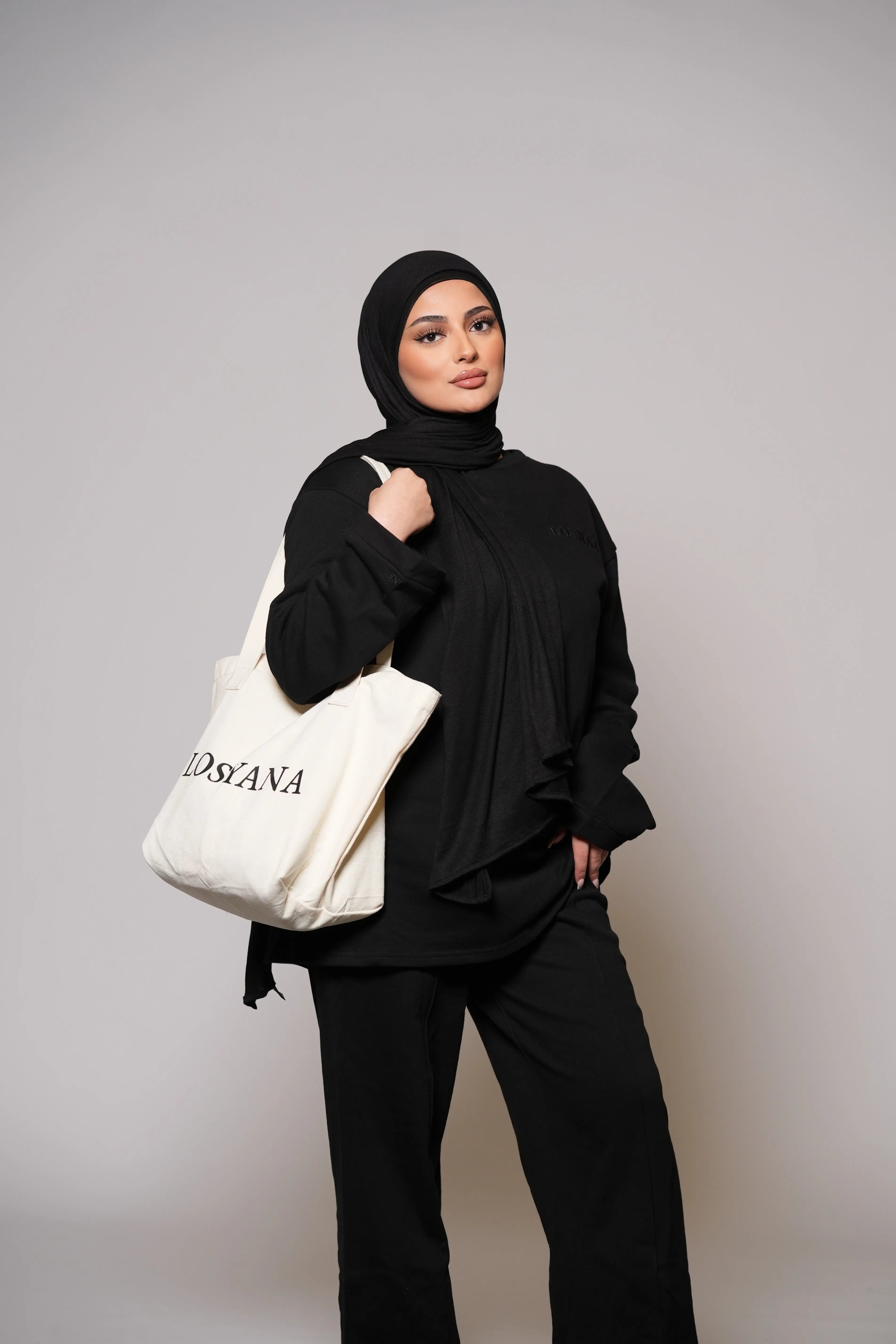 Lounge and Gym set - black Losyana.Shop