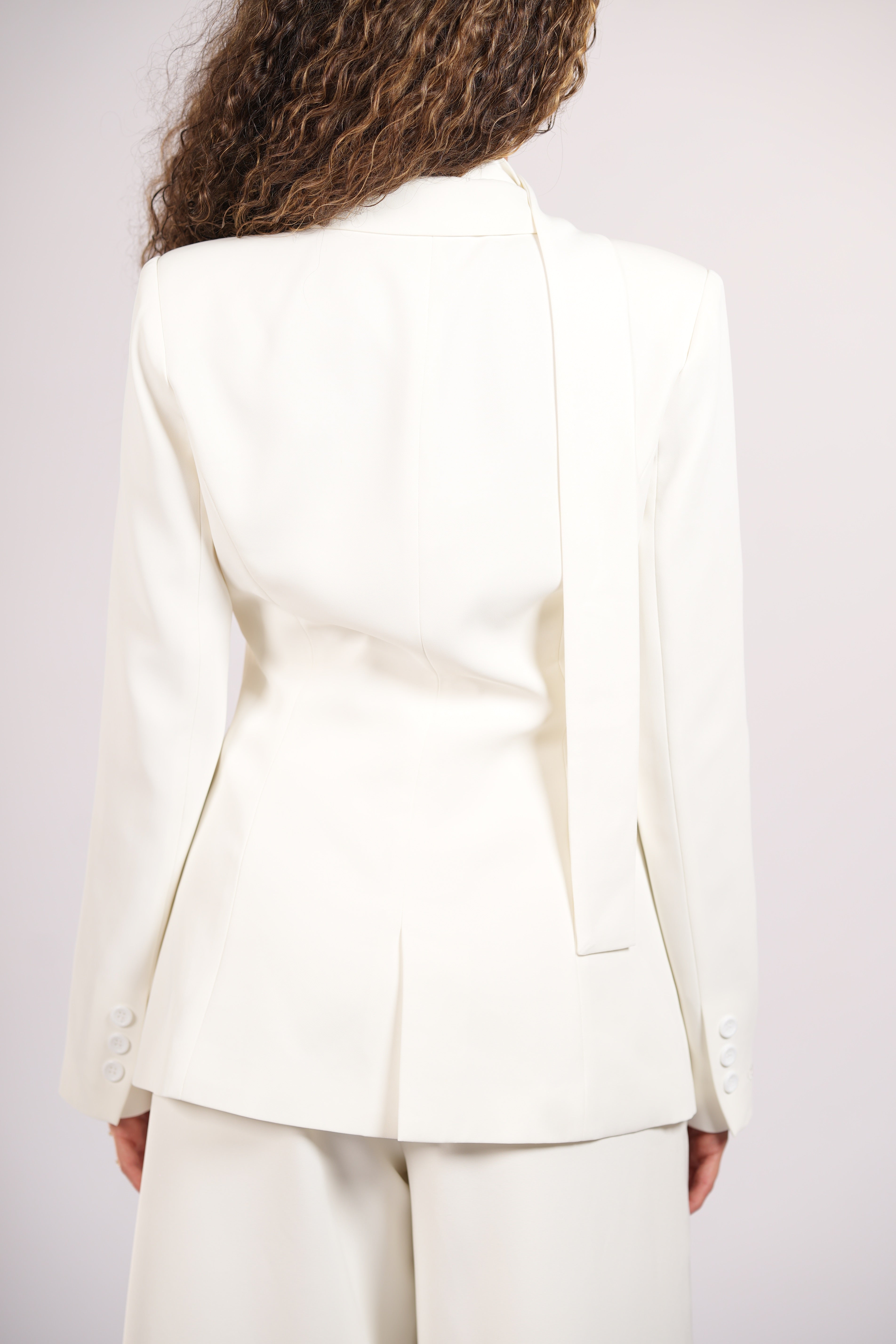 the palais blazer - white