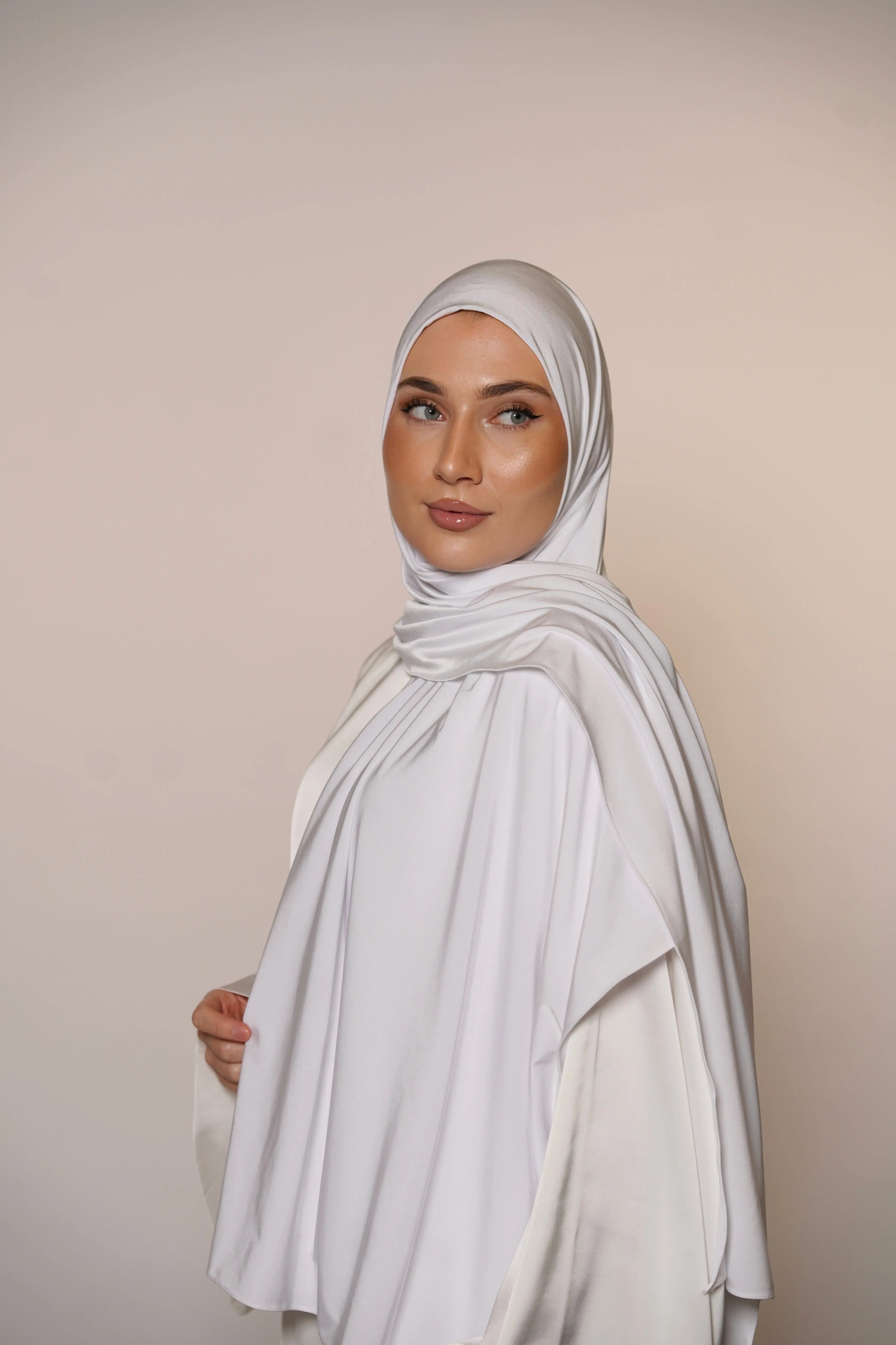 Satin Premium Jersey - white Losyana.Shop
