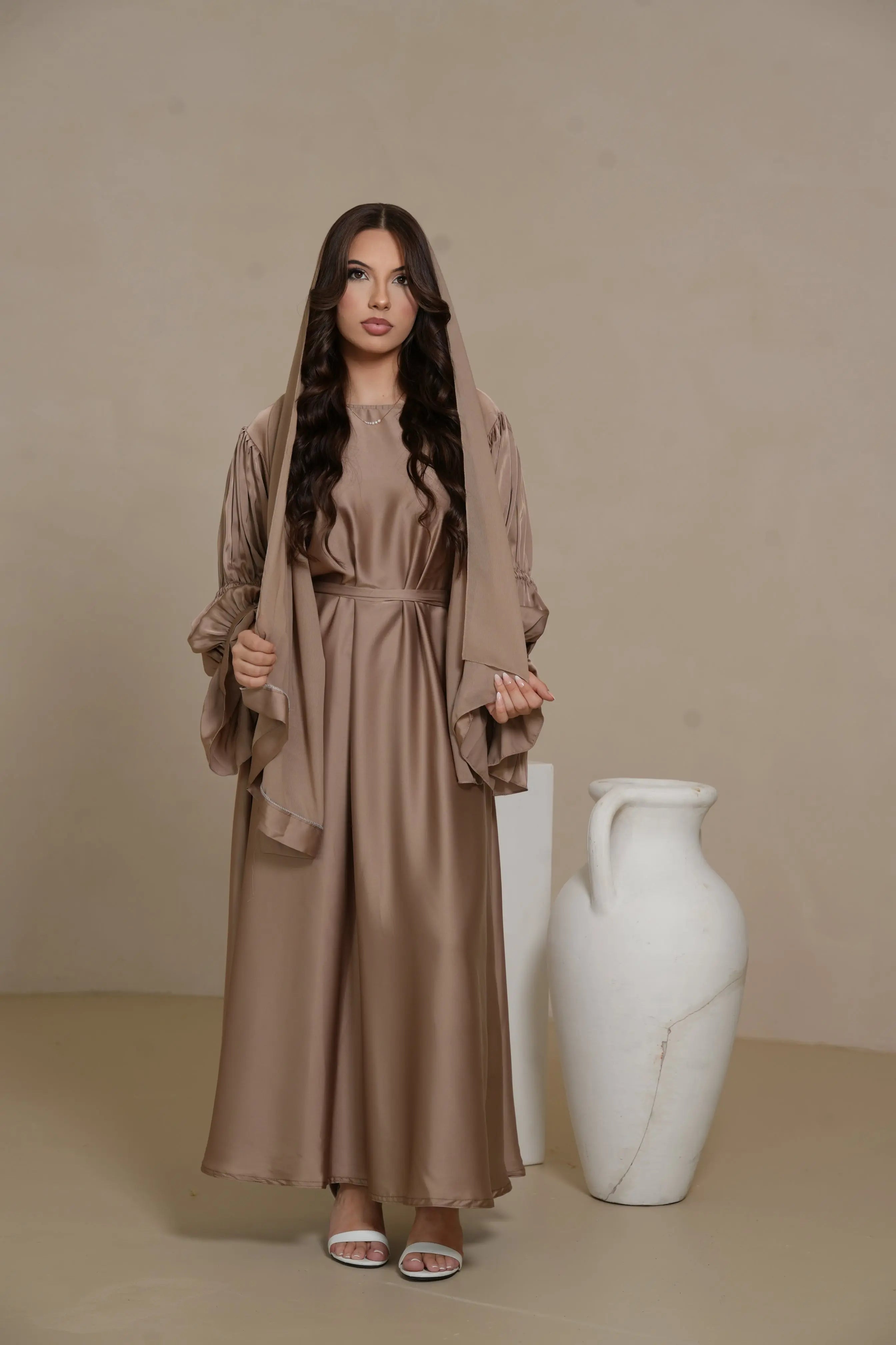 DXB Satin Abaya Rings - beige Losyana.Shop