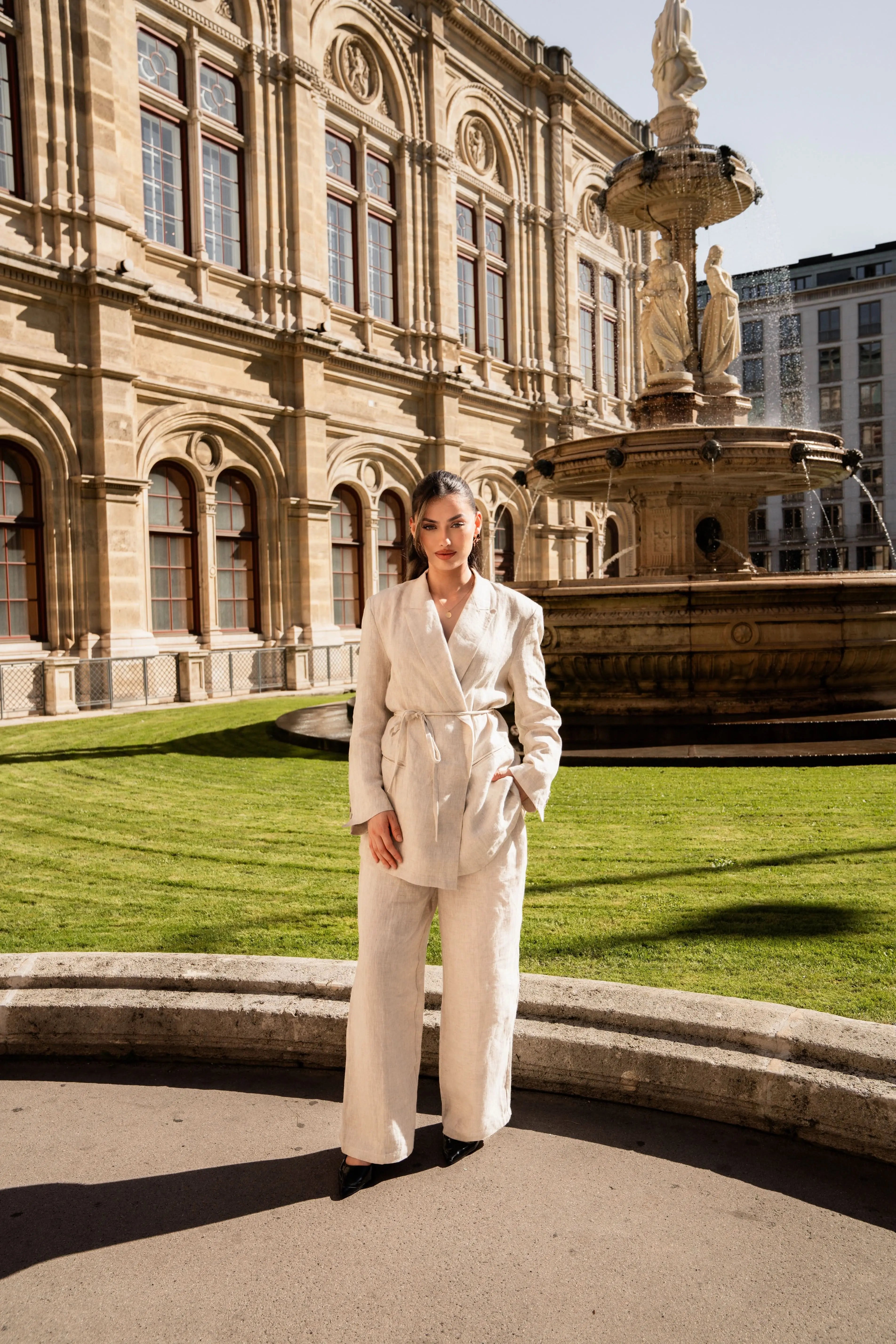 the premium linen blazer Losyana.Shop