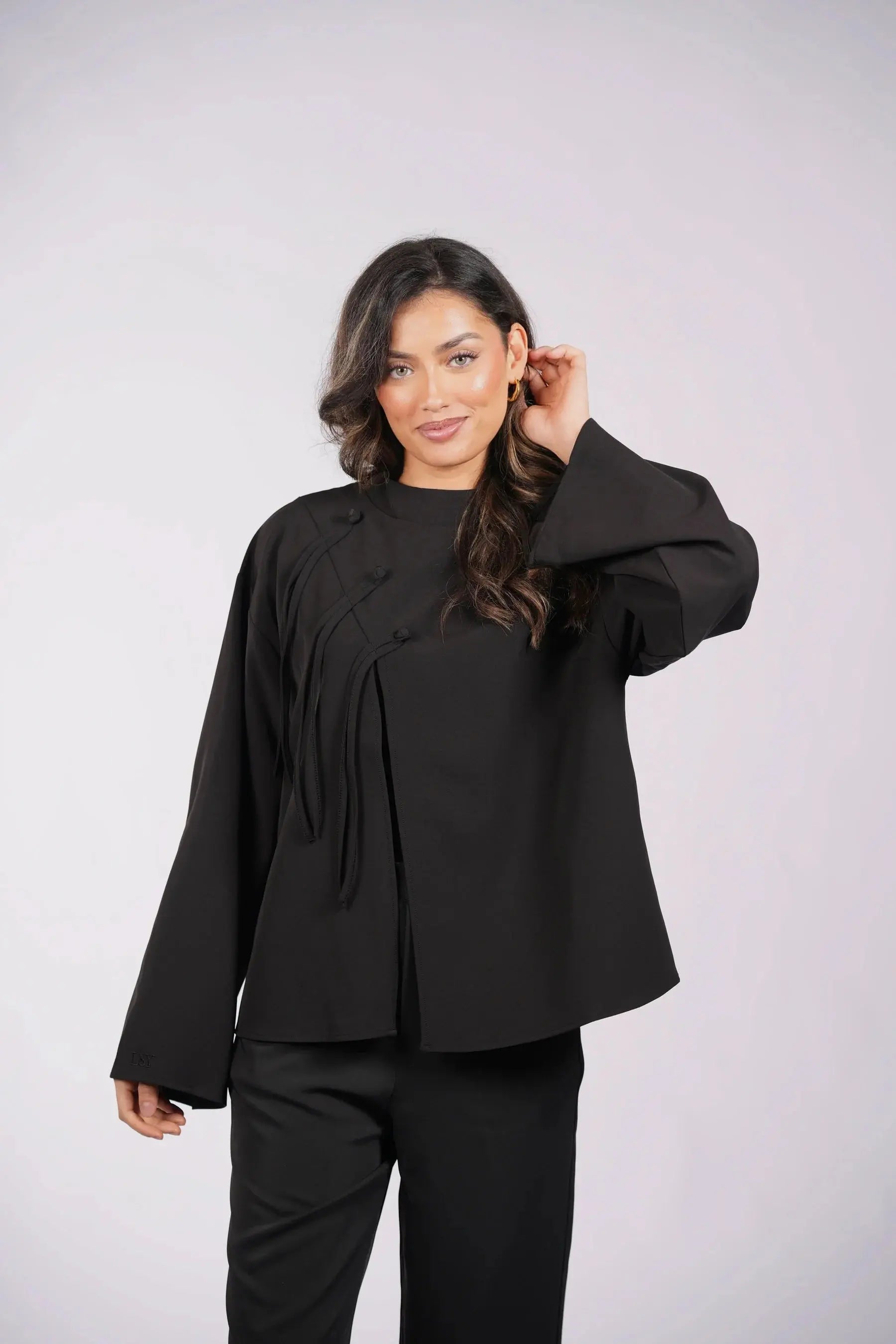 the legacy shirt - black Losyana.Shop