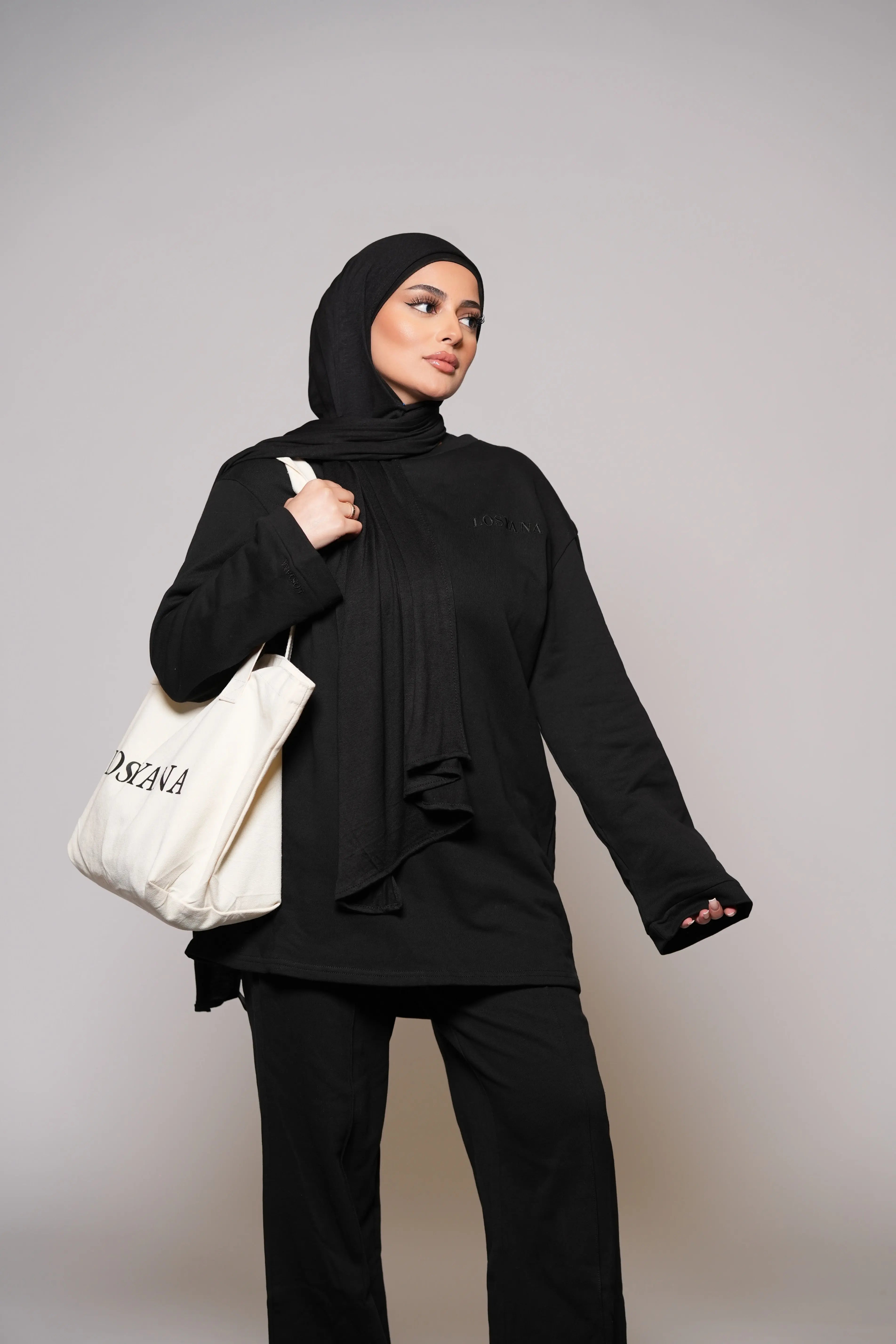 Lounge and Gym set - black Losyana.Shop