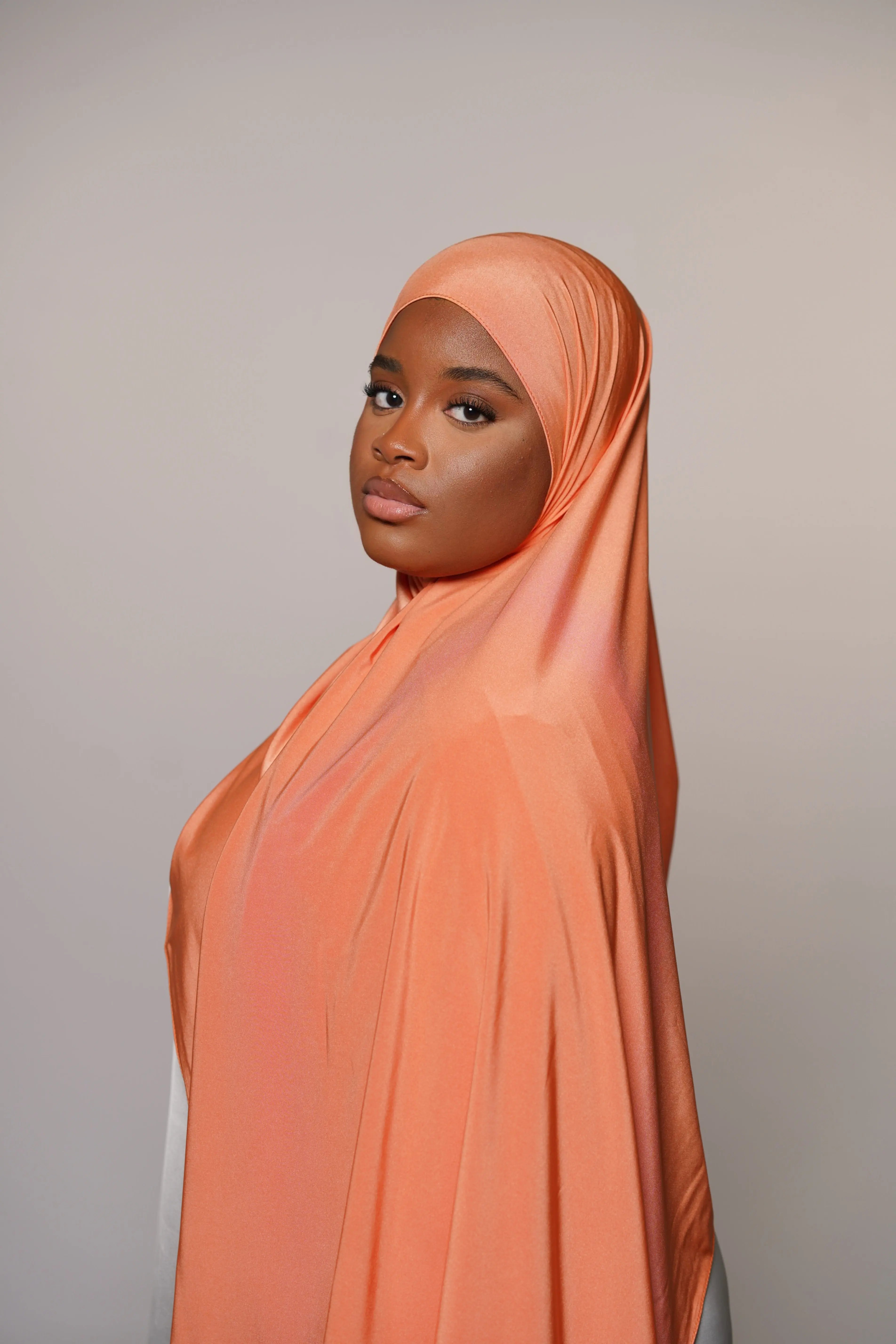 Satin premium jersey - light orange Losyana.Shop
