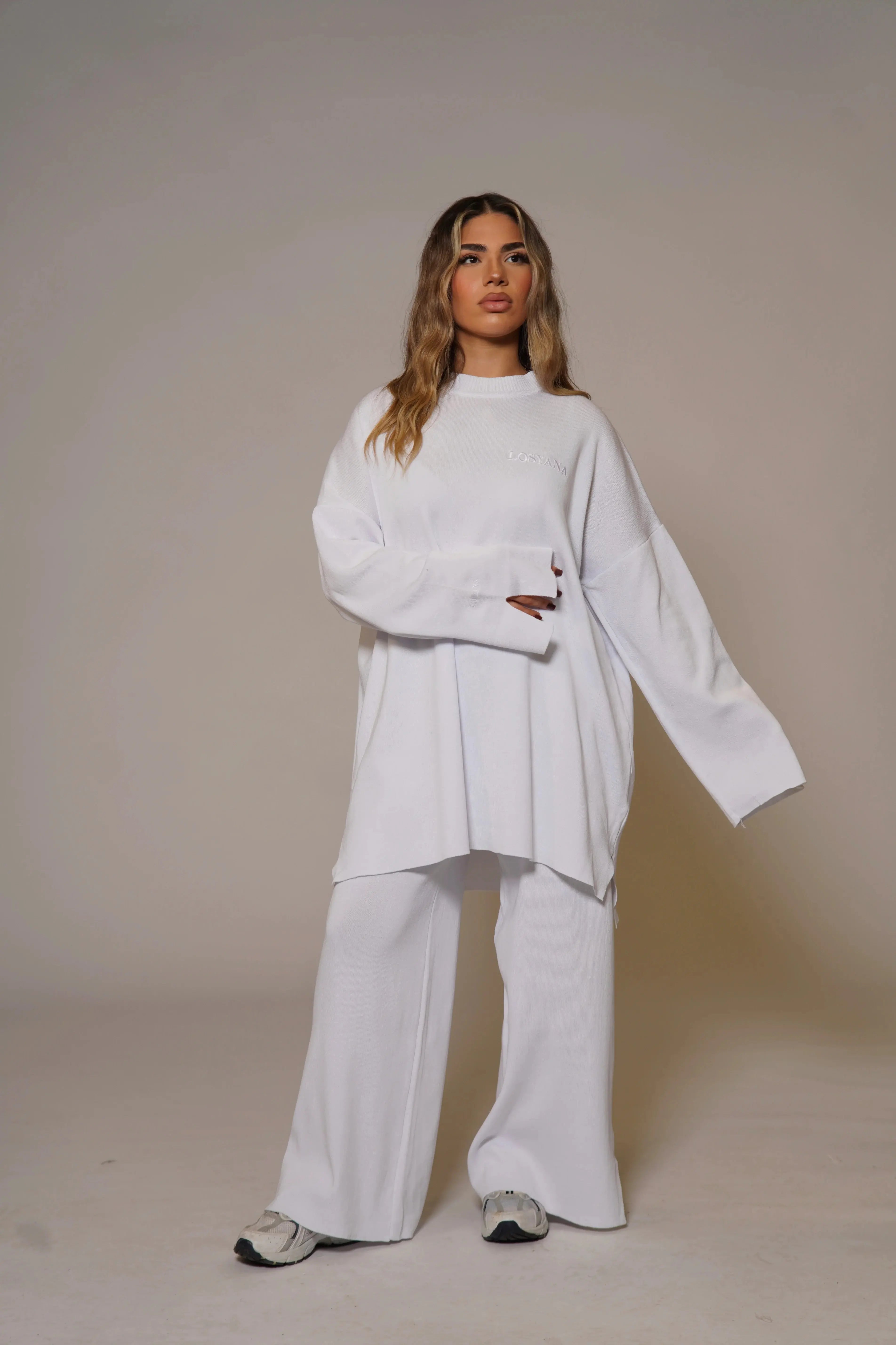 Signature Cotton Set - White Losyana