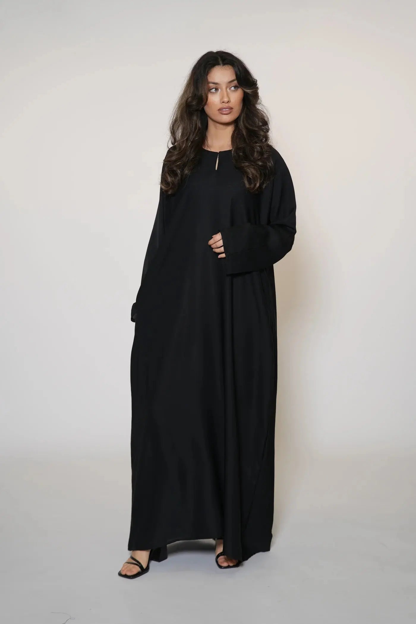 DXB Daily Abaya - Black Losyana.Shop