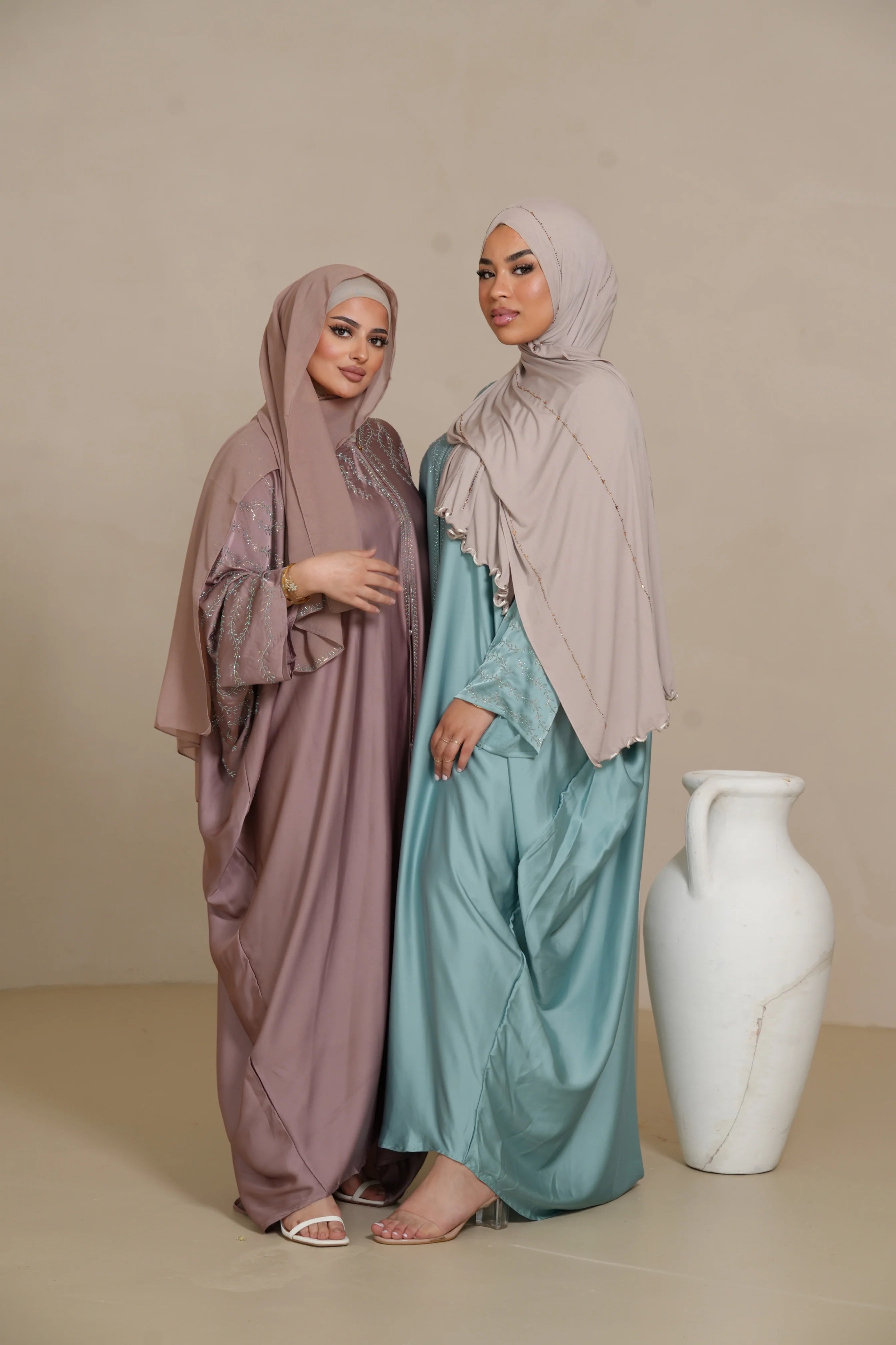 DXB Glitter Abaya - Velvet