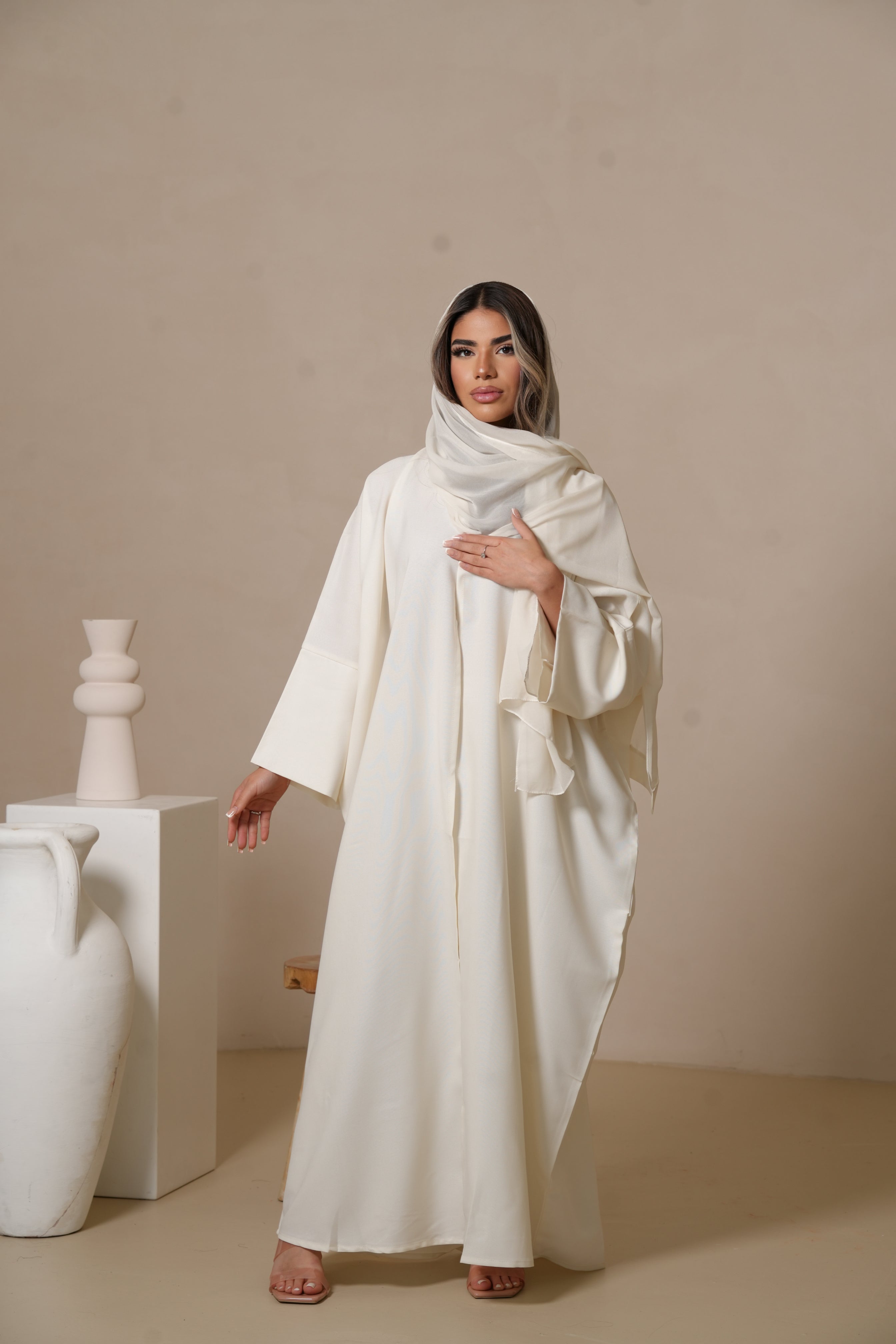 Oversized Linen Abaya - White