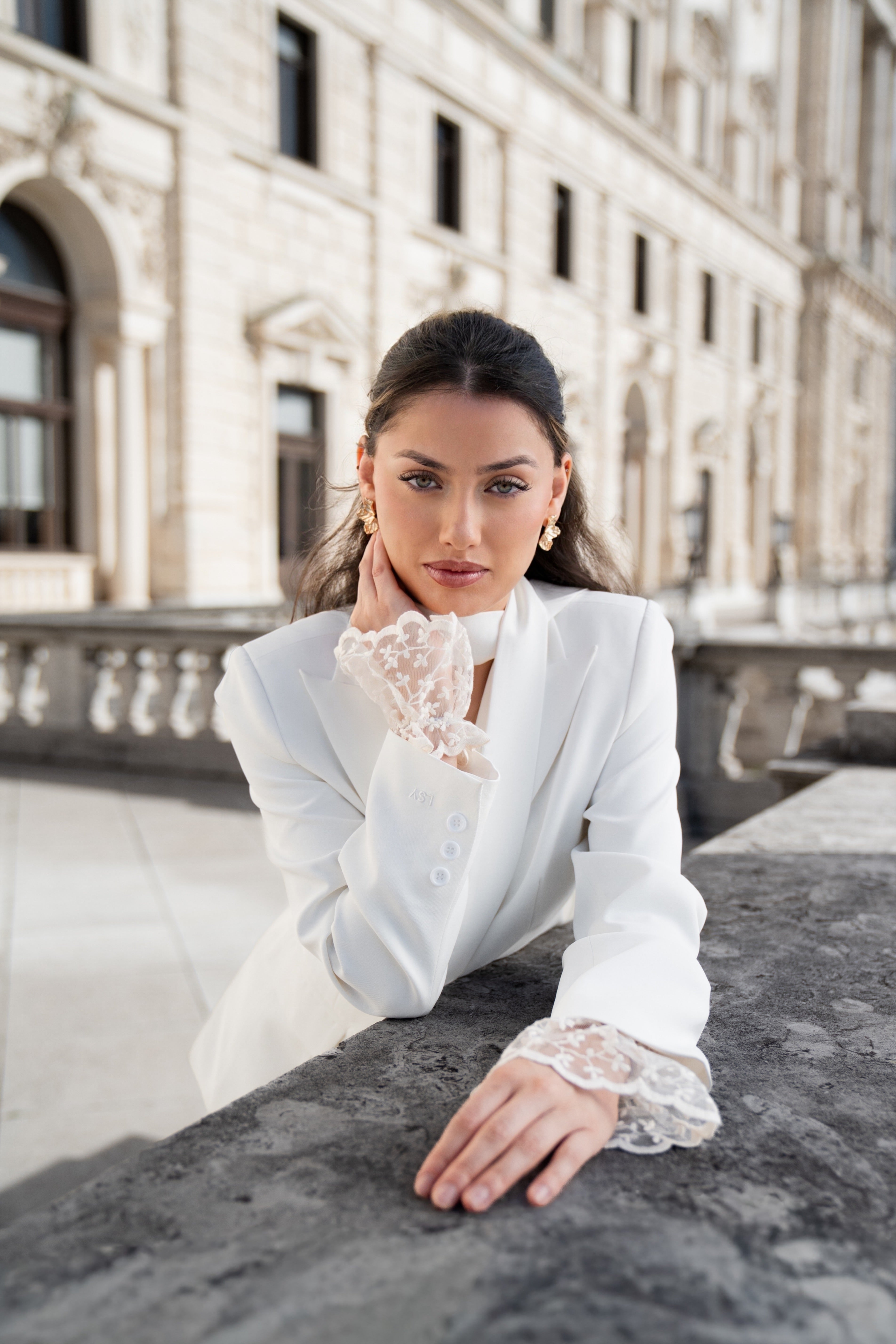 lace sleeves - white