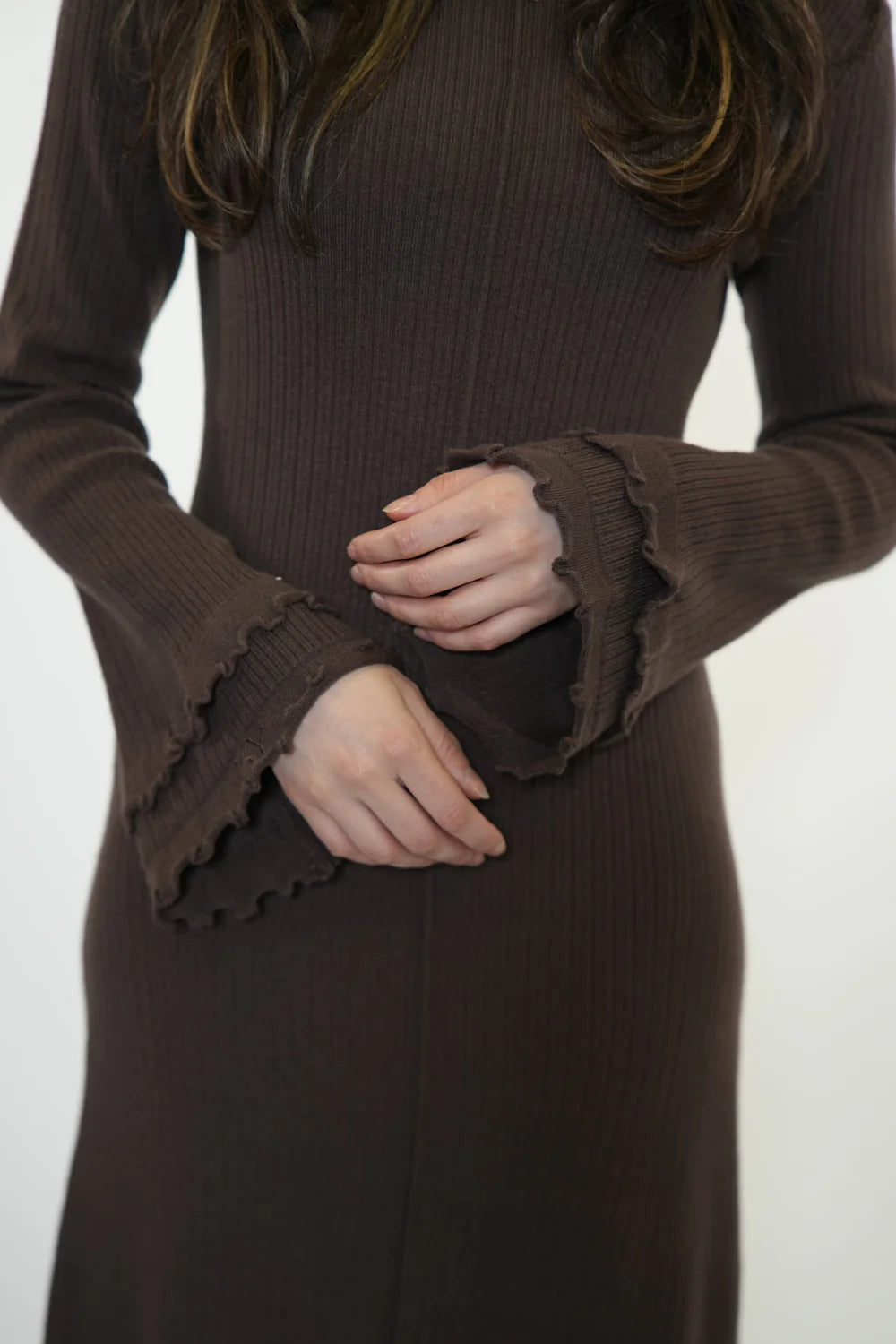 RUFFLED MAXI DRESS - ESPRESSO