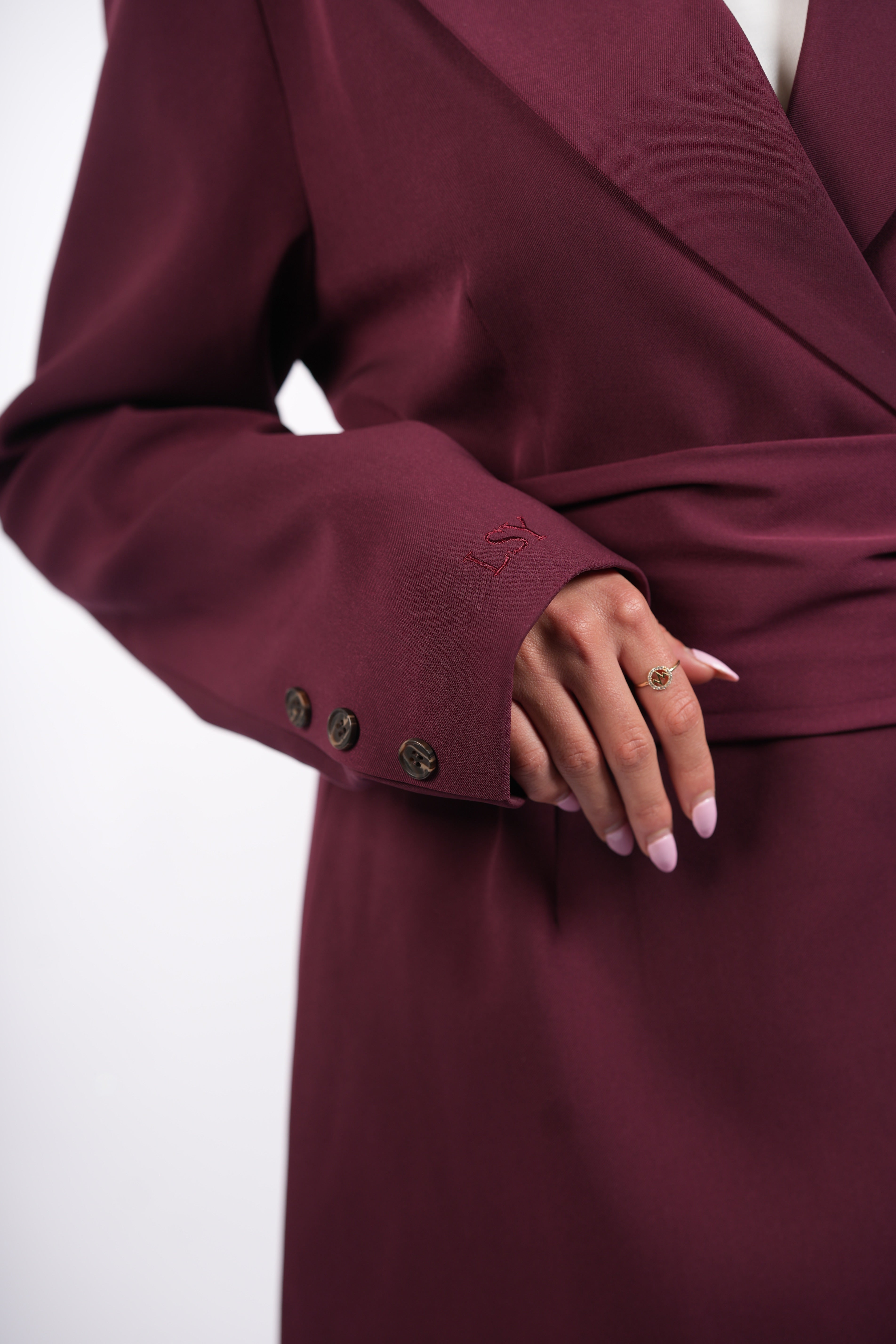 the noble belted blazer - burgundy