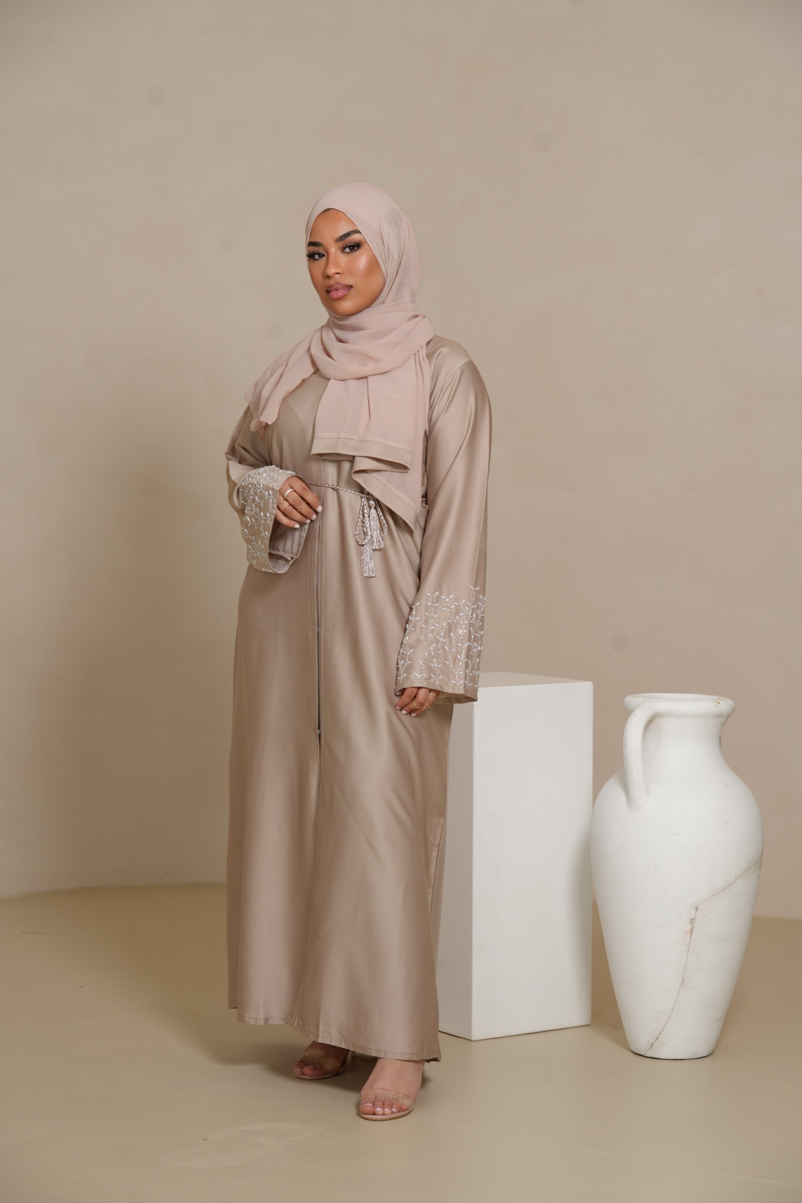 DXB Mira Abaya - beige