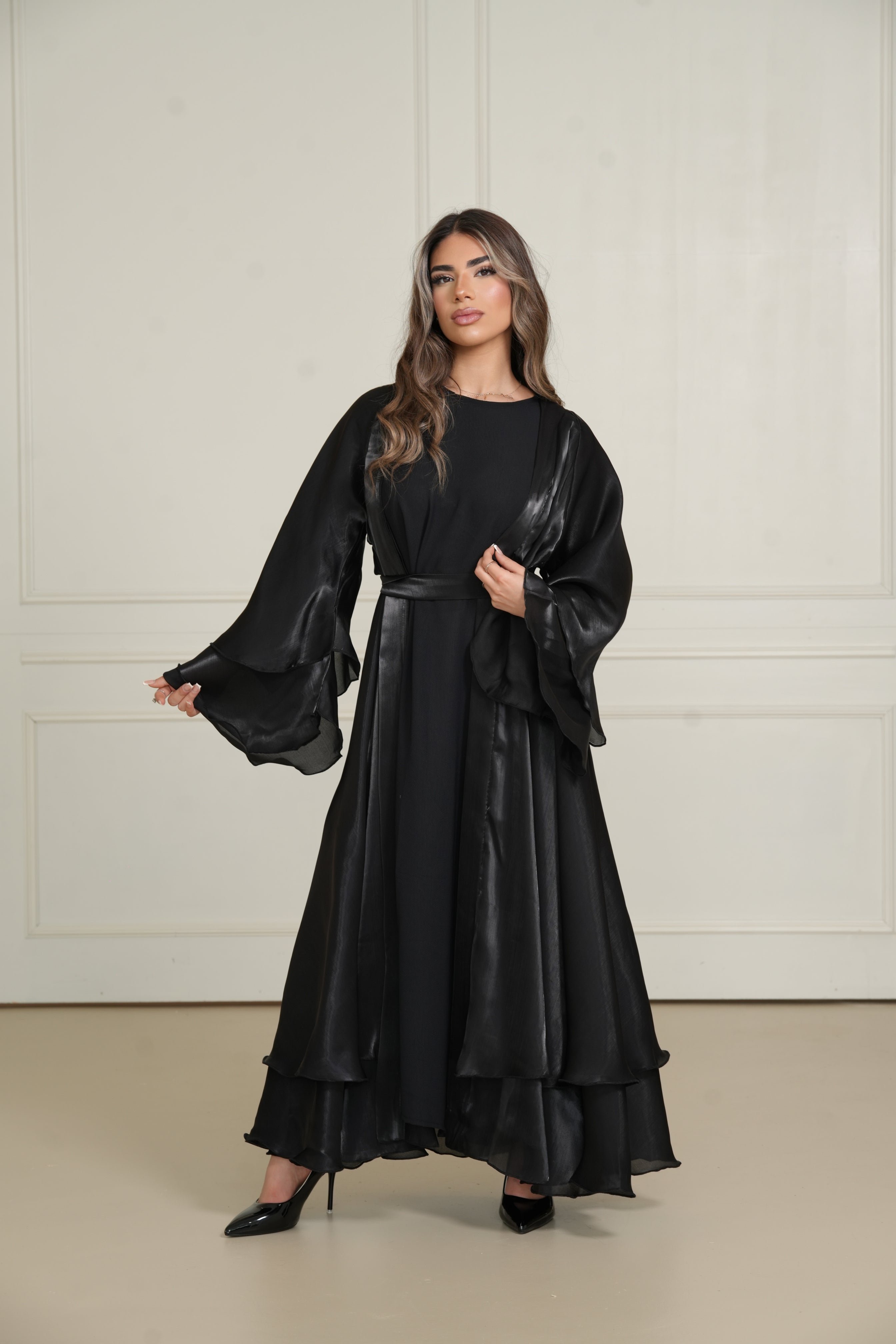 DXB Flower Abaya - black
