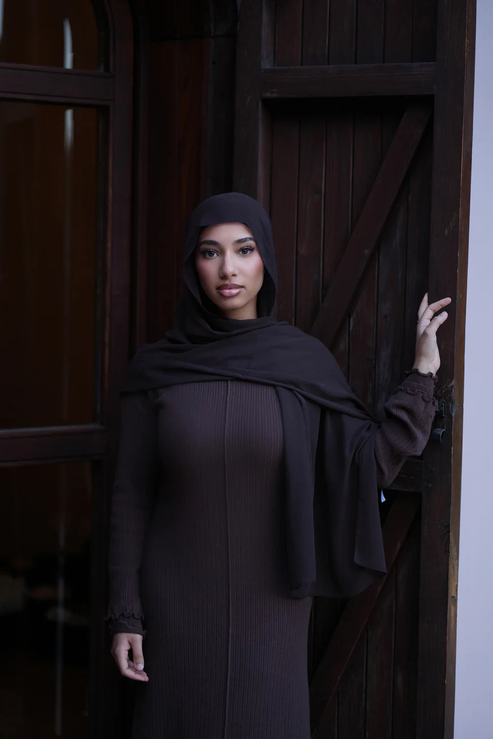 RUFFLED MAXI DRESS - ESPRESSO