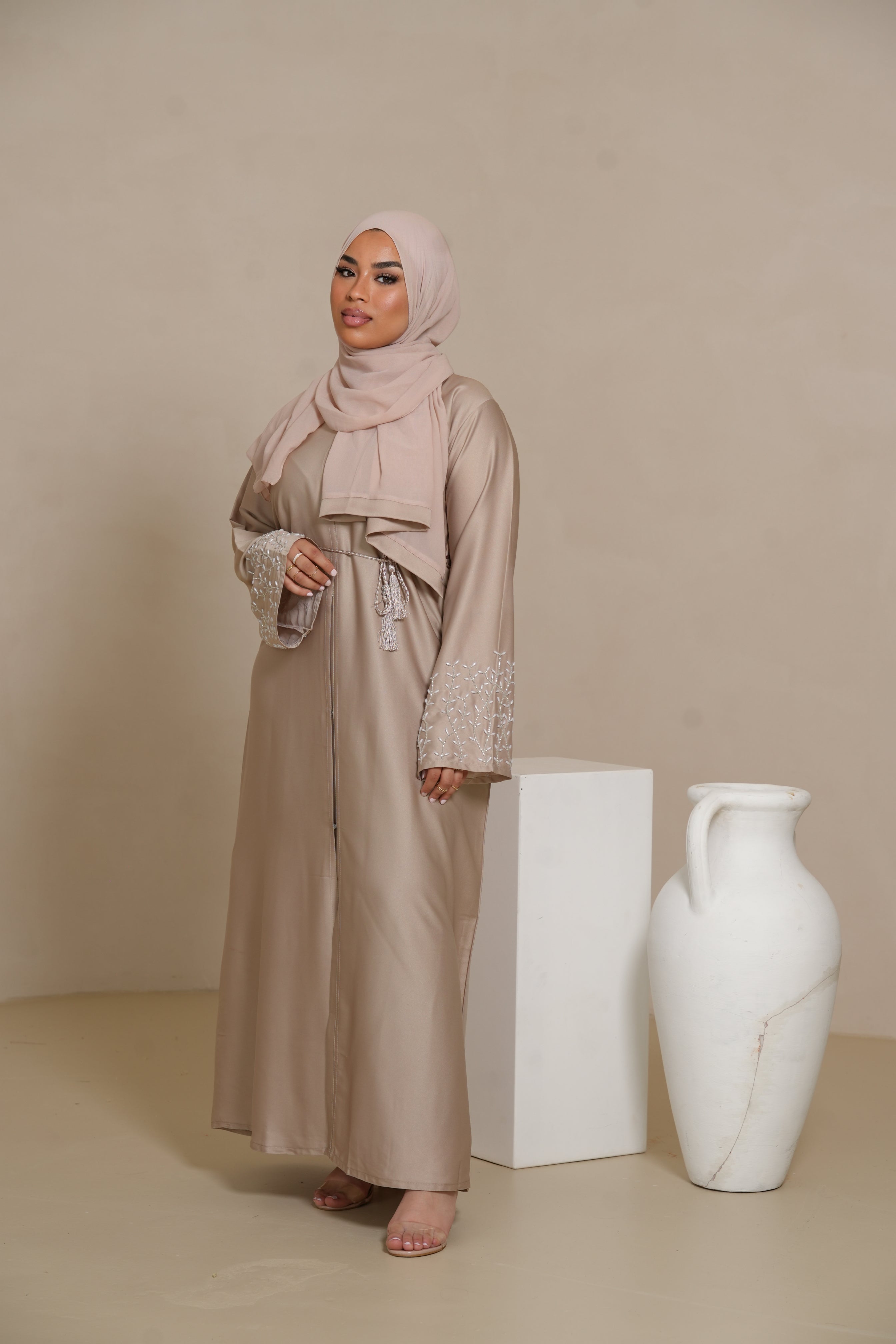 DXB Mira Abaya - beige
