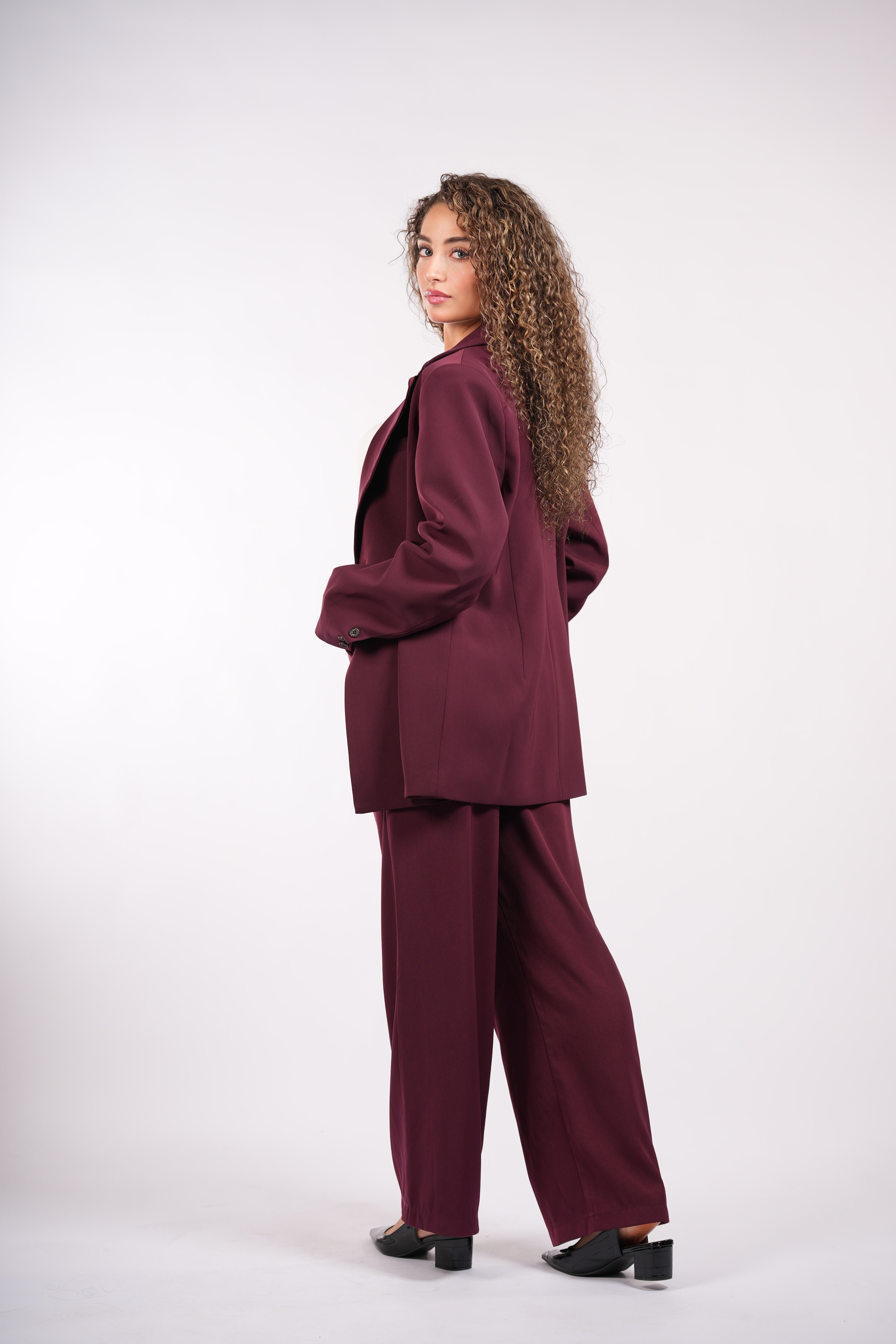 the noble belted blazer - burgundy