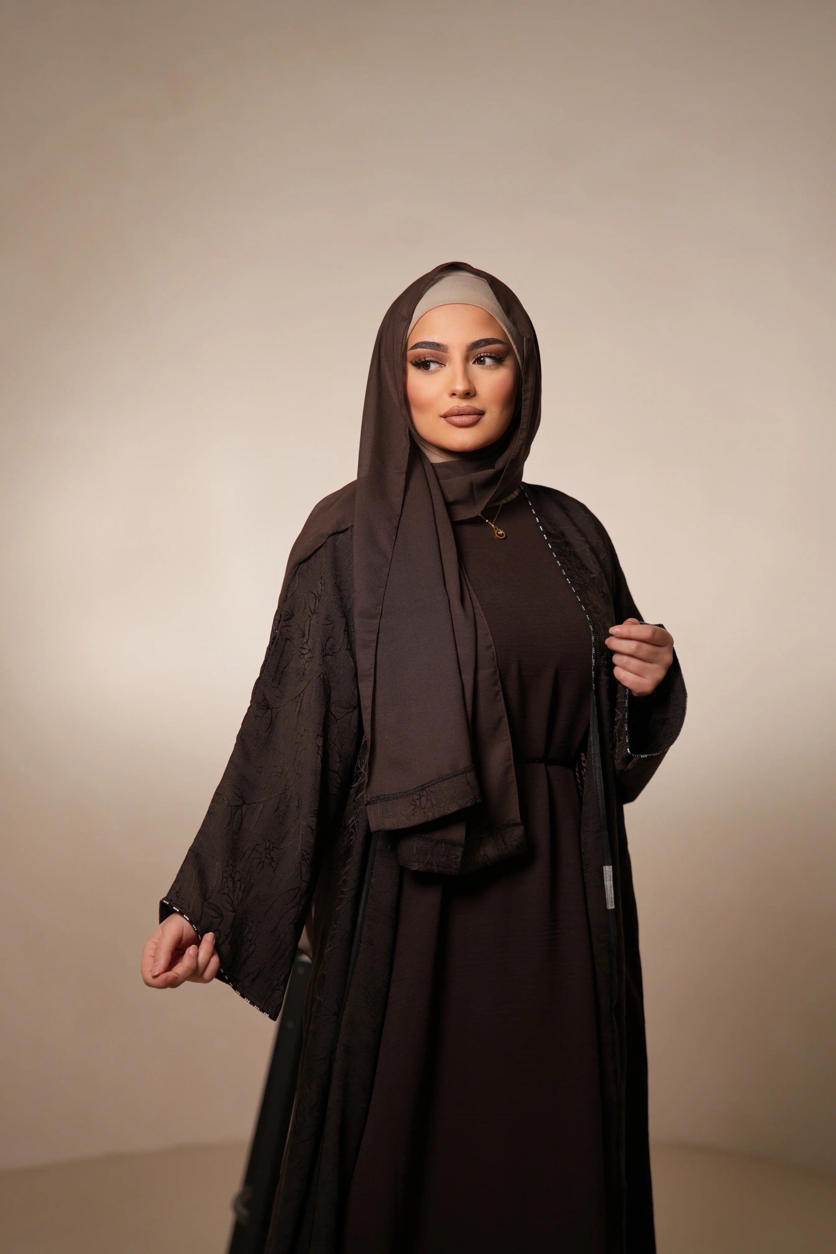 Emirate abaya - dark brown 2