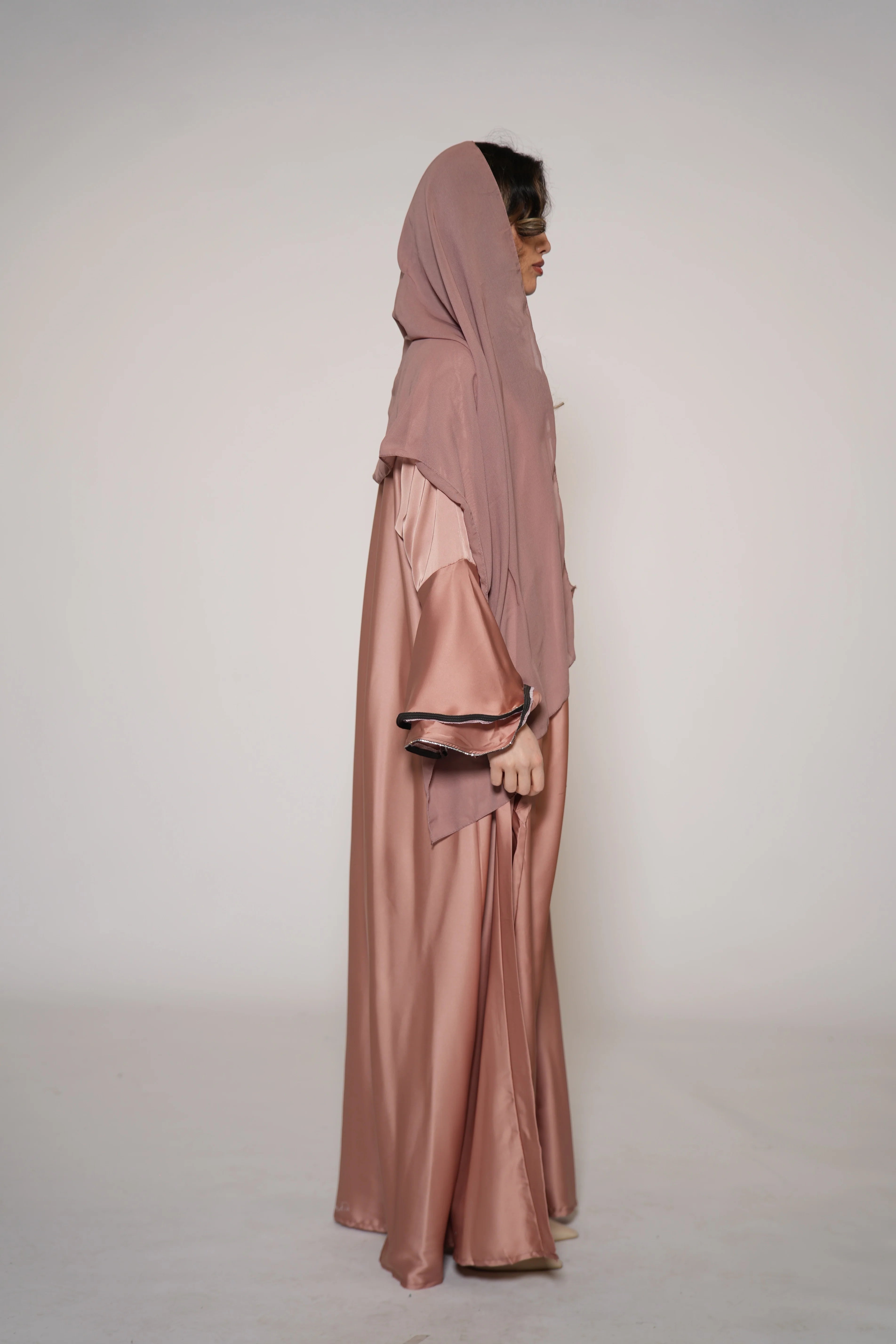 Wide Arm Abaya - Peach