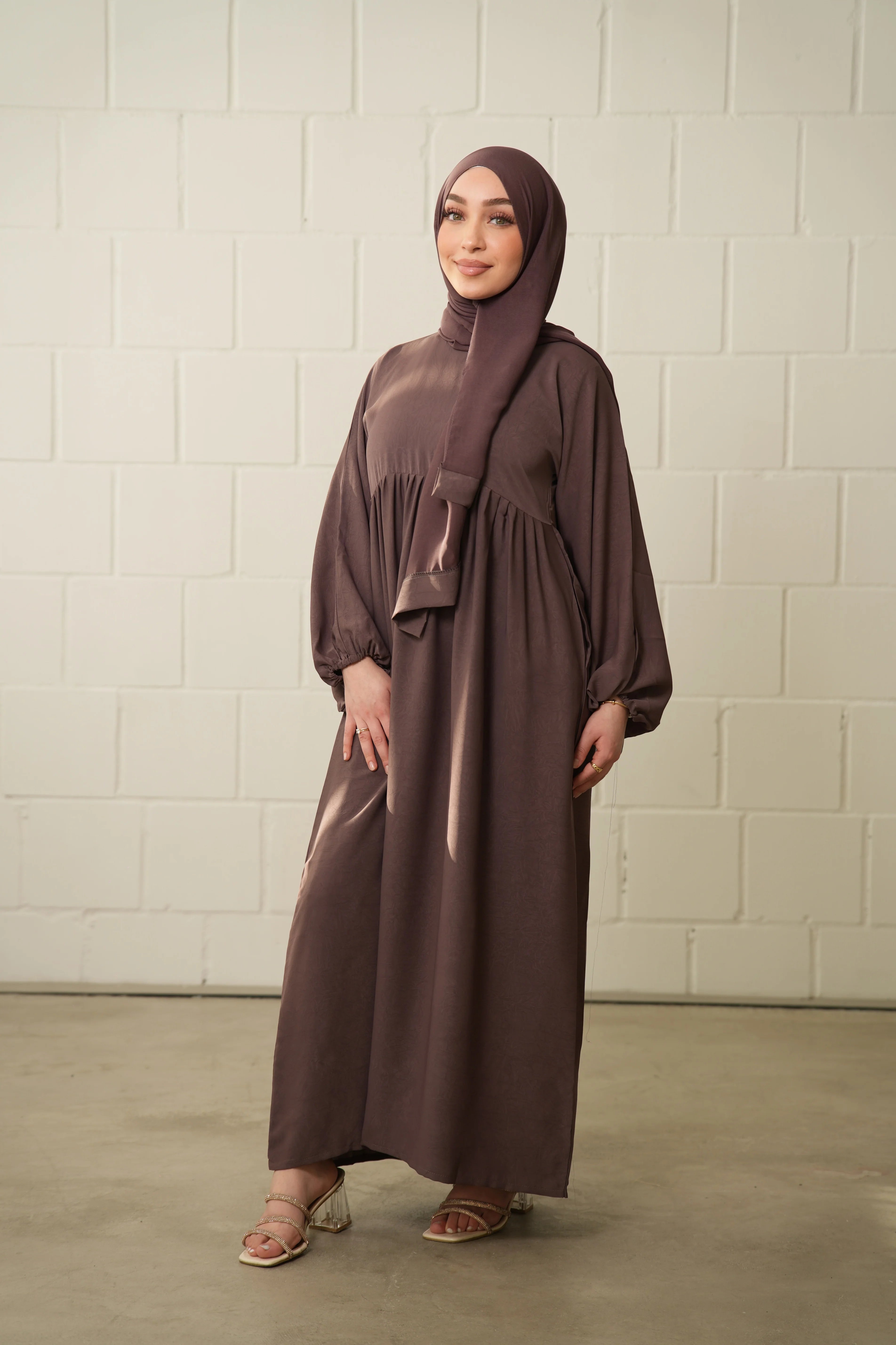 Balloon Abaya - Velvet