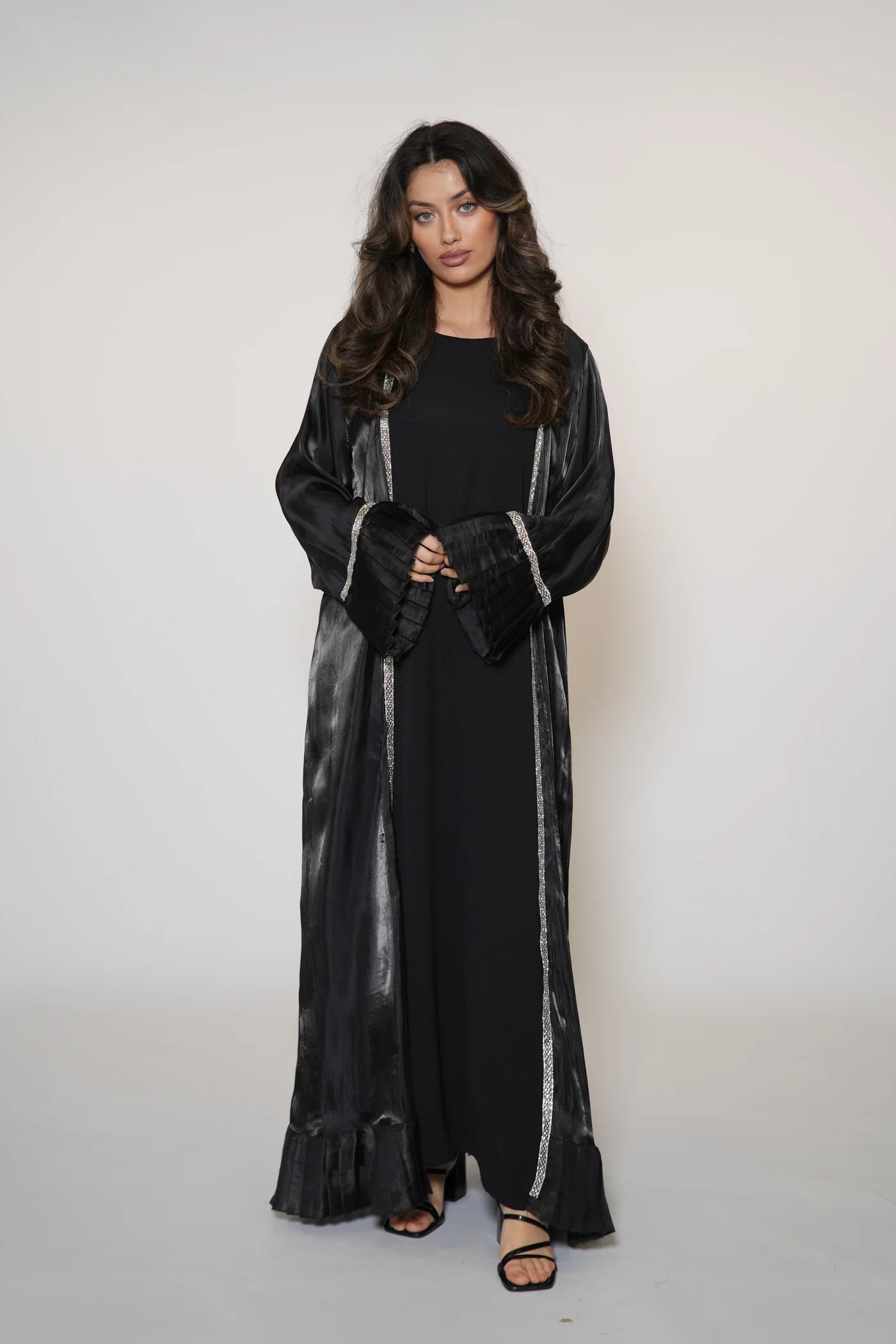 Emirate abaya - black