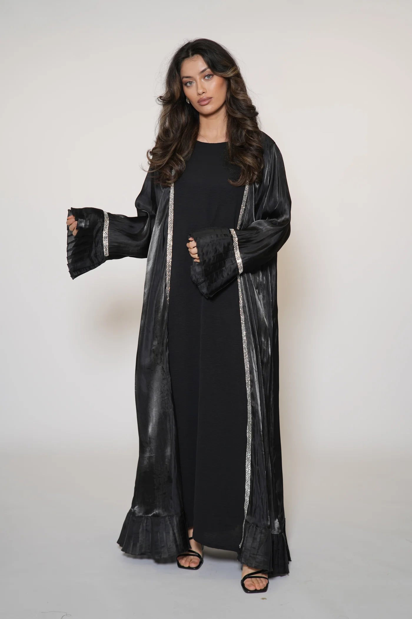 Emirate abaya - black