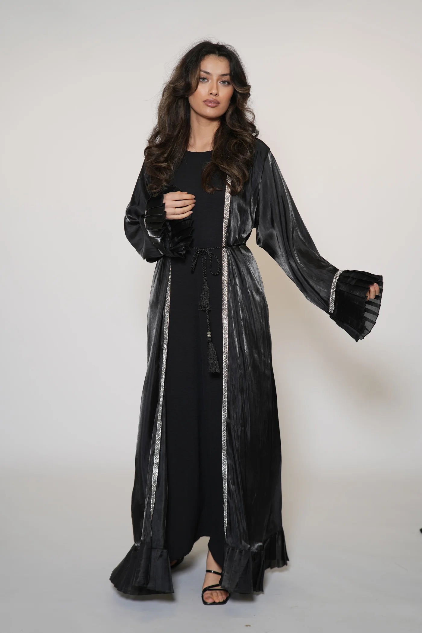 Emirate abaya - black