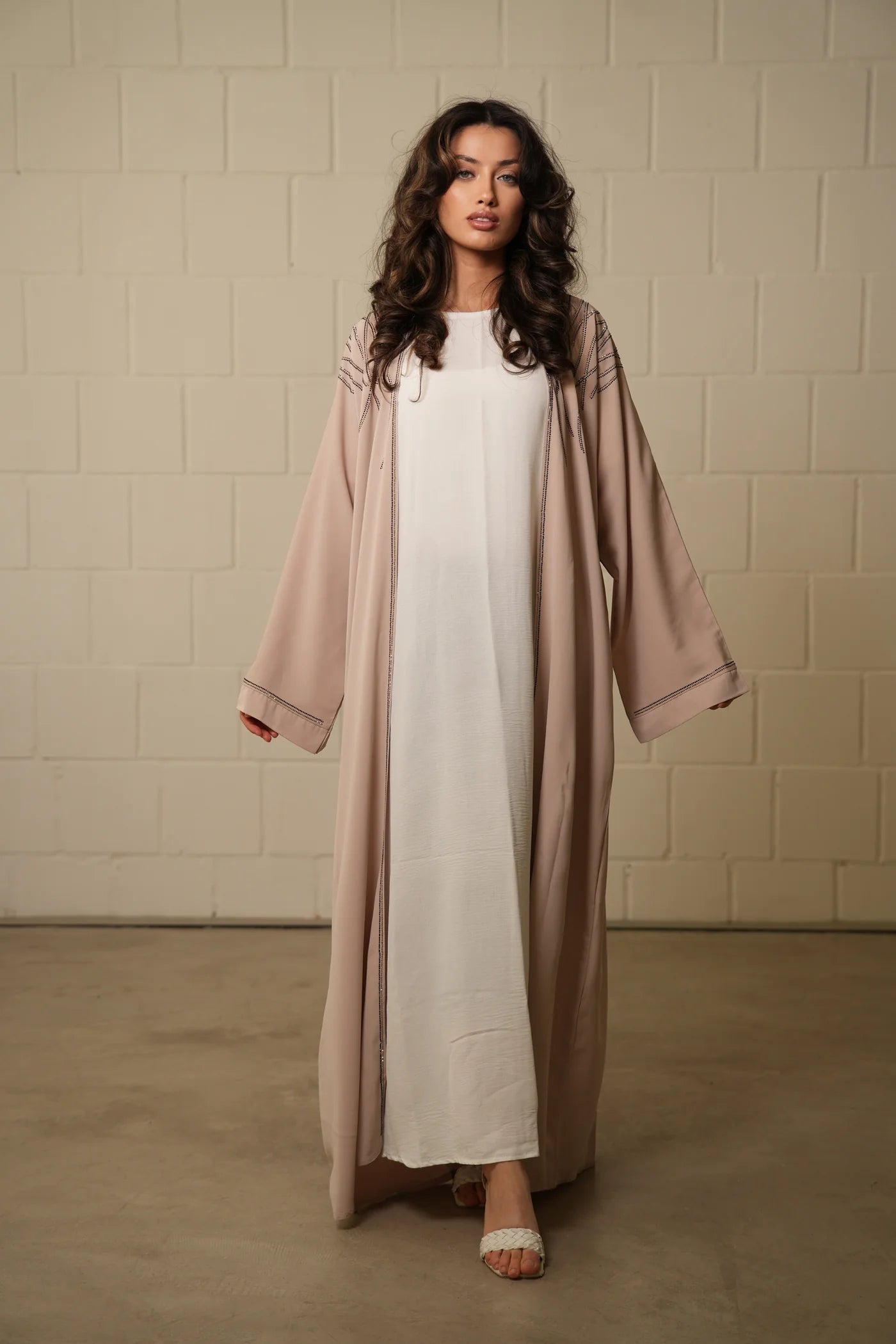Emirate abaya - lightbeige