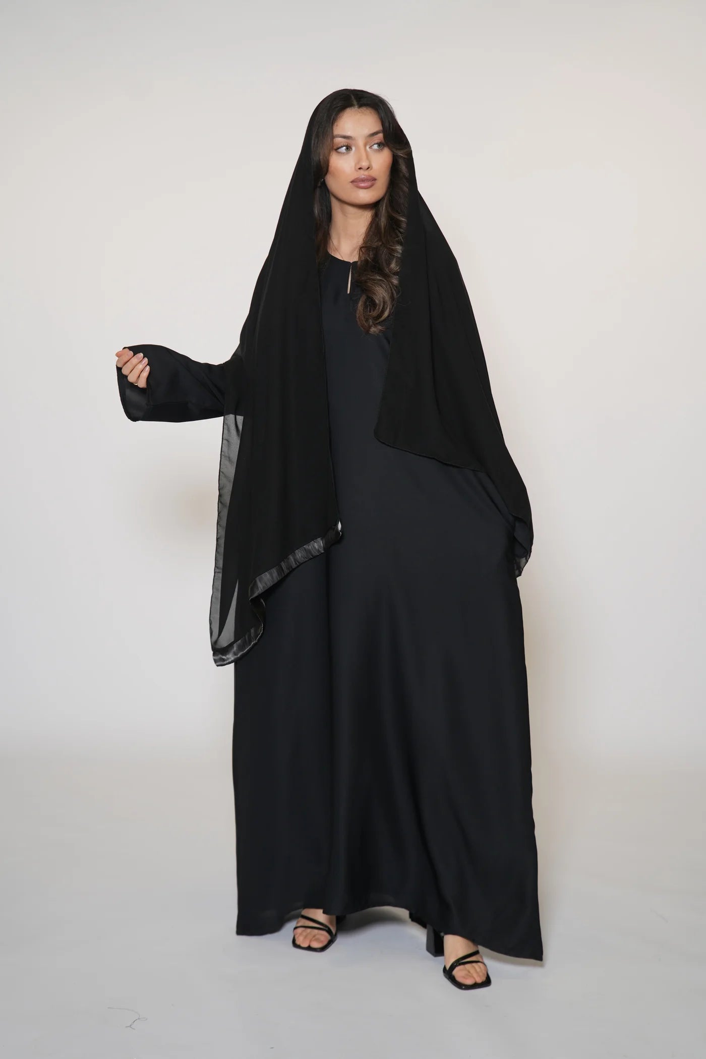 DXB Daily Abaya - Black