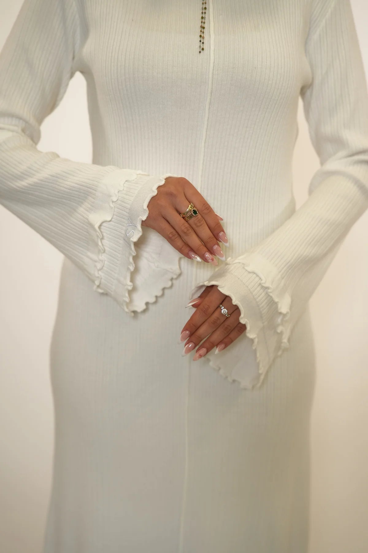 RUFFLED MAXI DRESS - WHITE