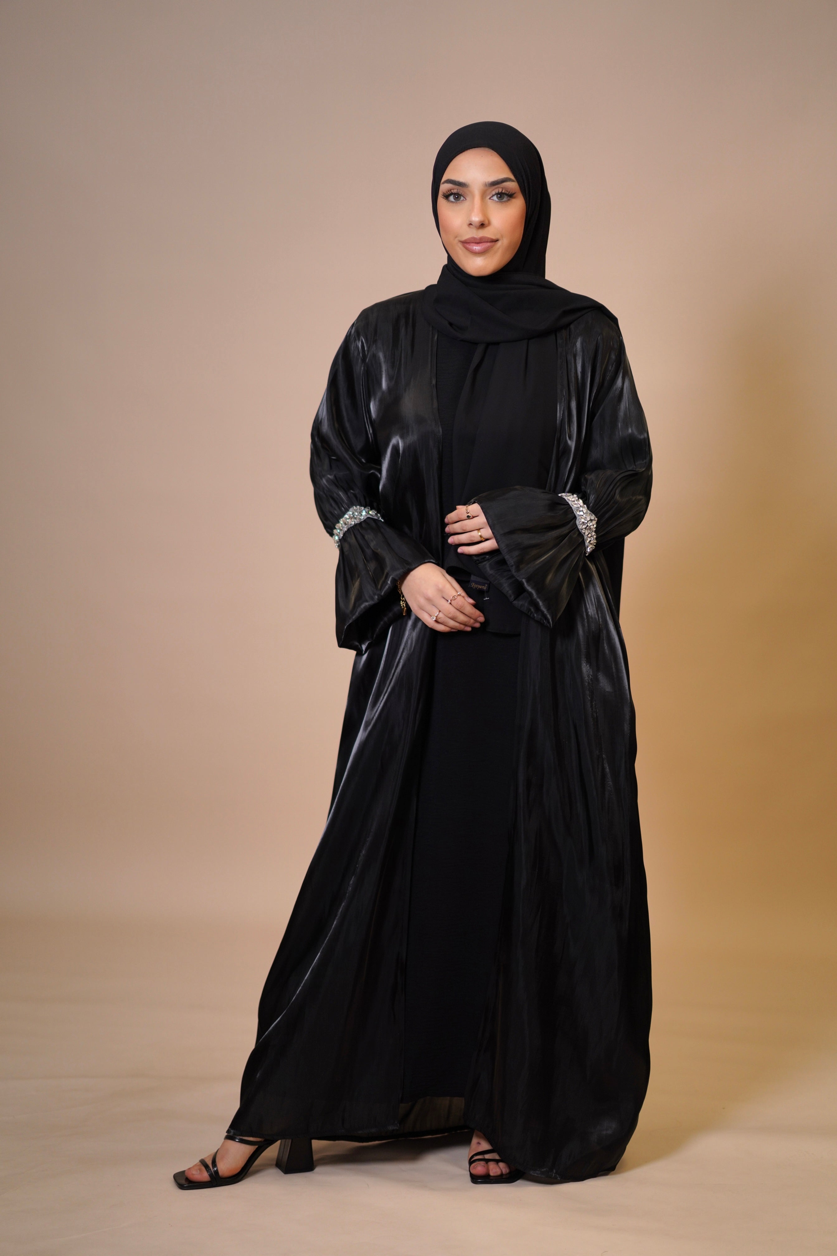 Emirate abaya - black