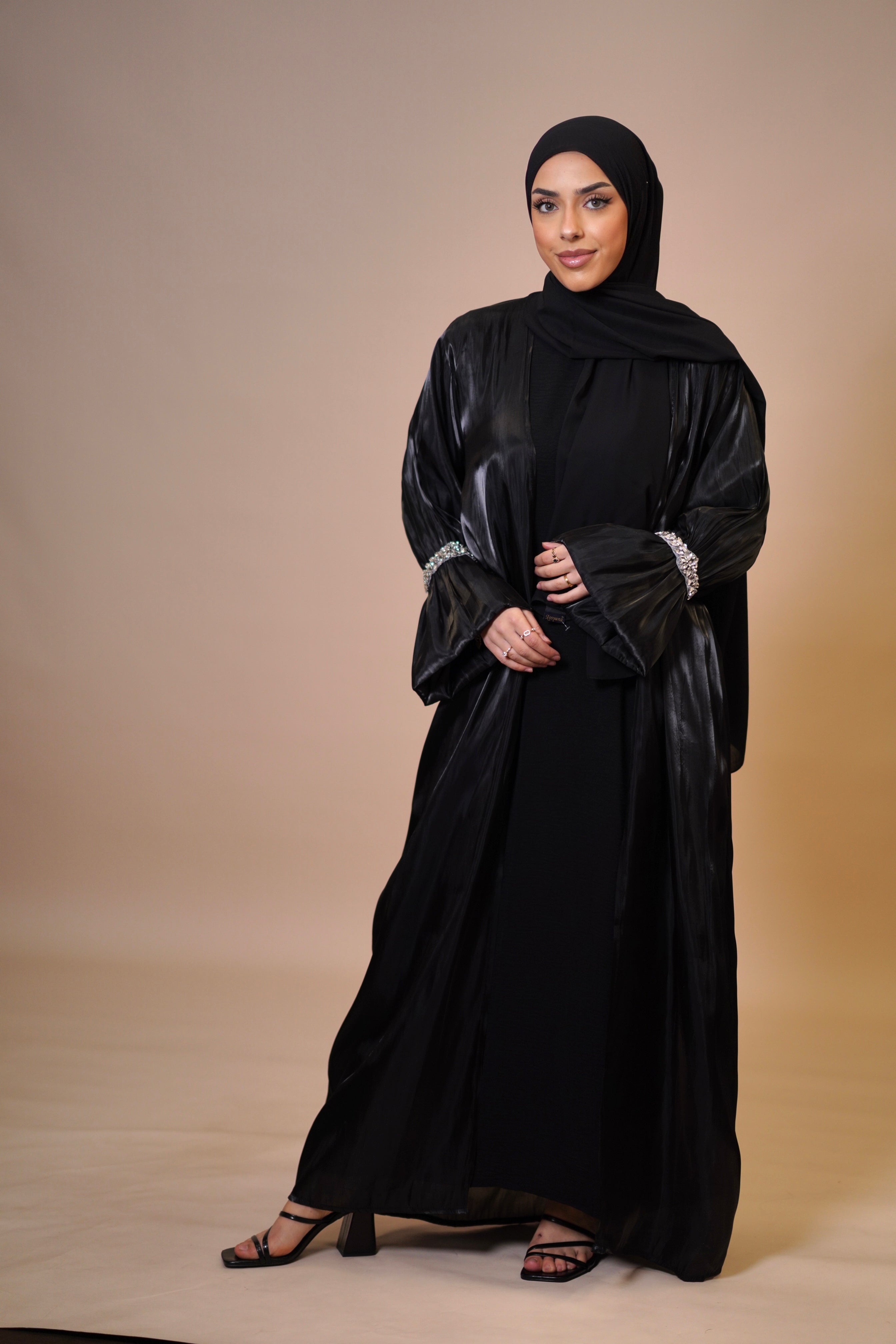 Emirate abaya - black