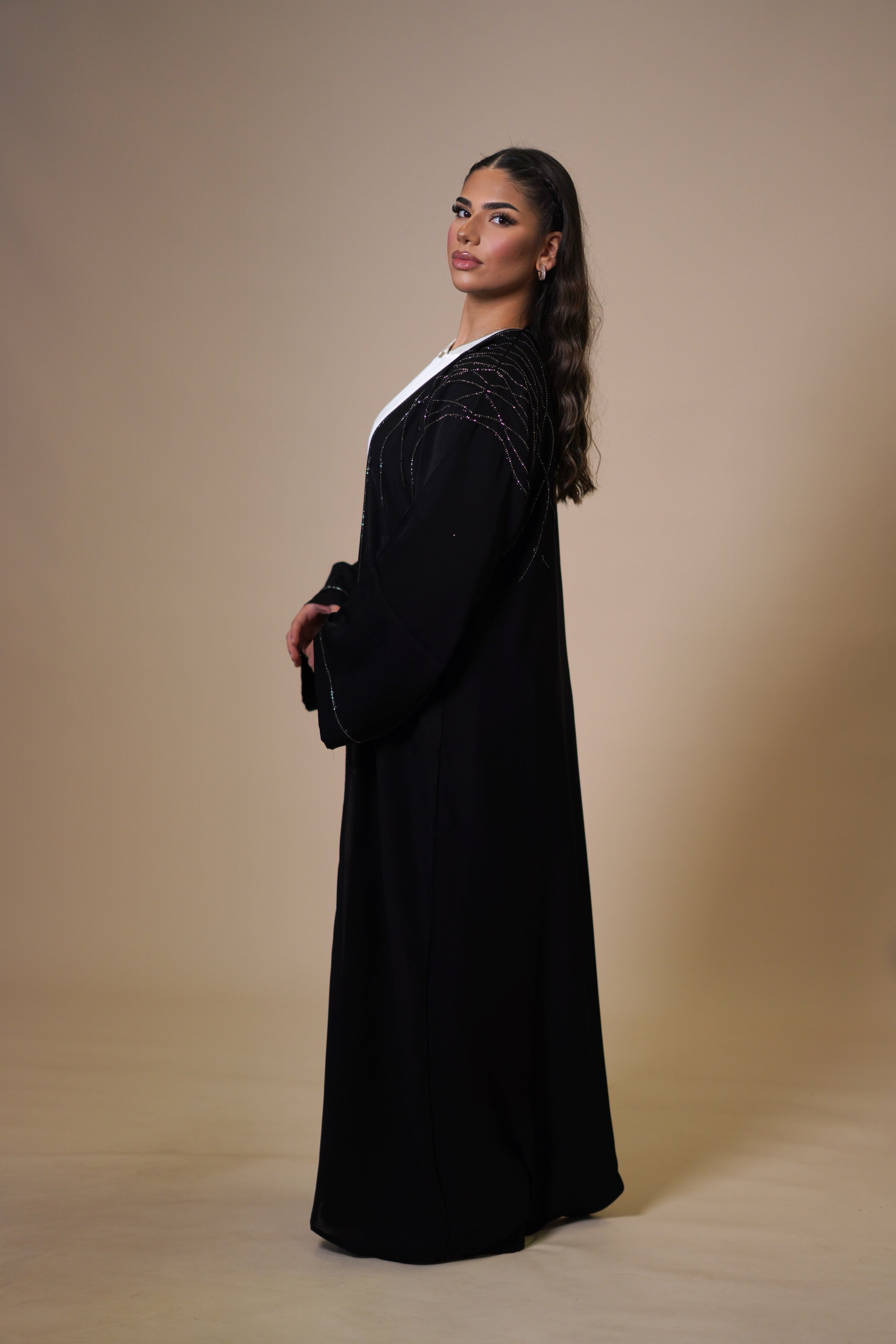 Emirate abaya- black