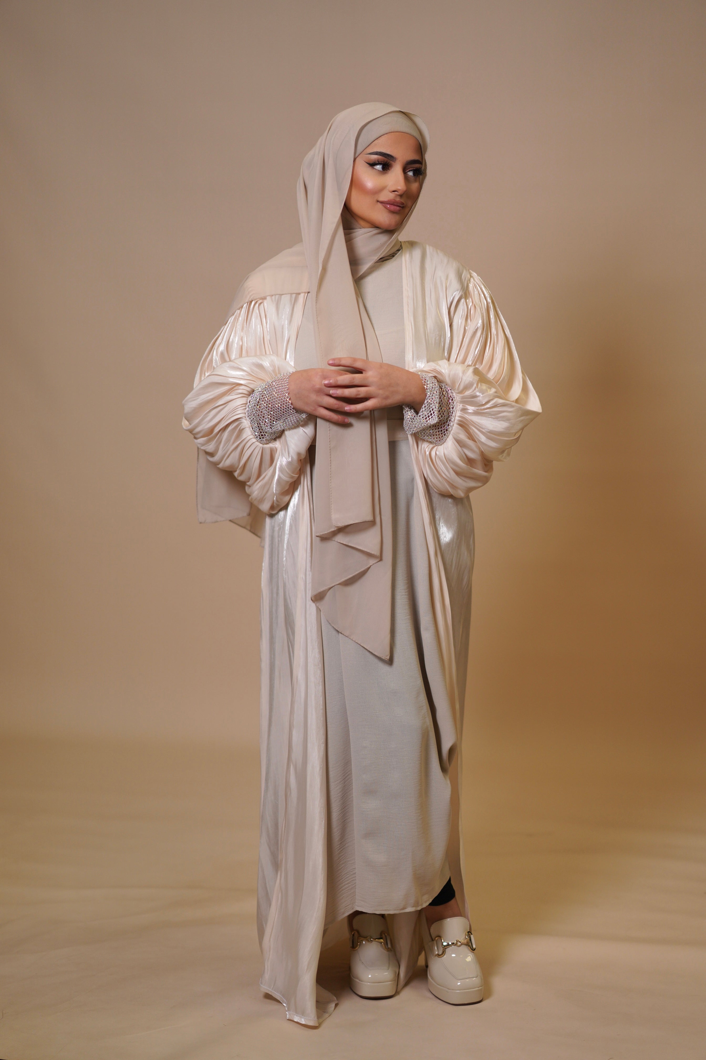 Emirate abaya - light beige