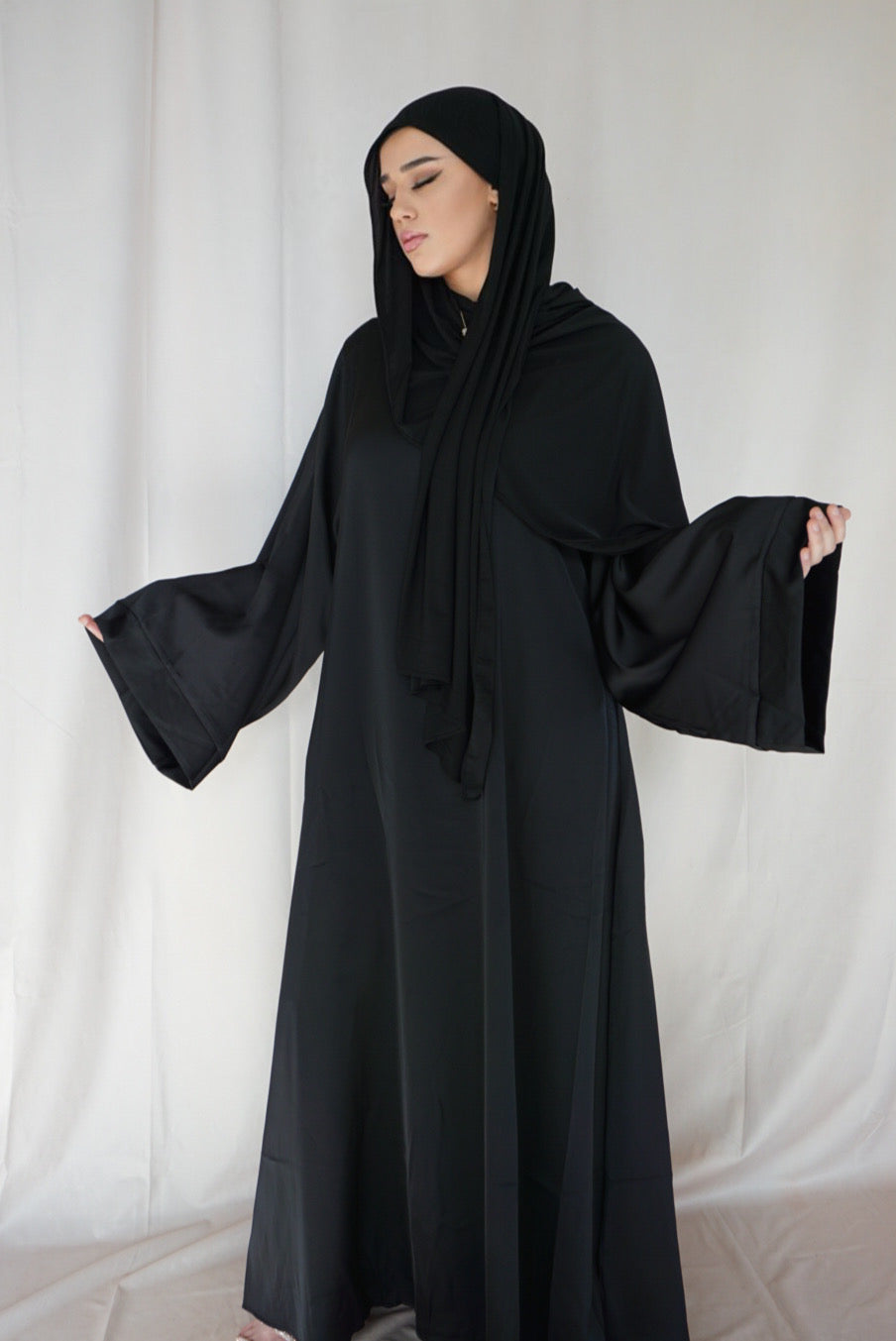 Dubai Satin Abaya - black